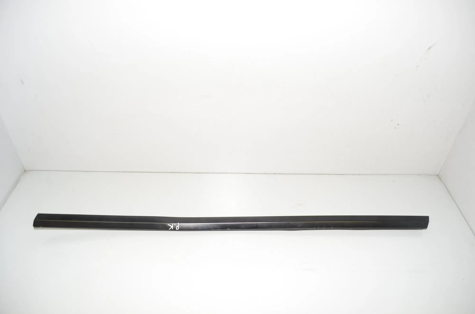 Front Left Door Window Strip – OEM 1080681-01-I · TESLA MODEL 3 (2018 - -) EV 2021 – 2