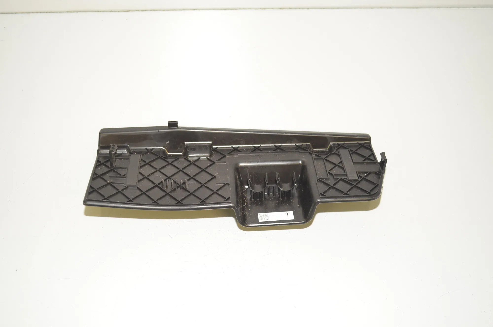 Other Body Parts – OEM 1468367-00-A · TESLA MODEL 3 (2018 - -) EV 2021