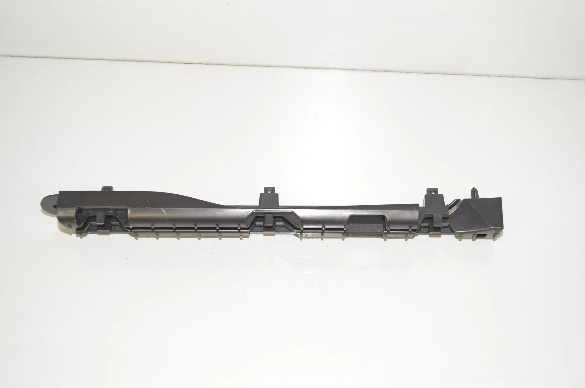 Bracket – OEM 1618597-00-A · TESLA MODEL 3 (2018 - -) EV 2021 – 2
