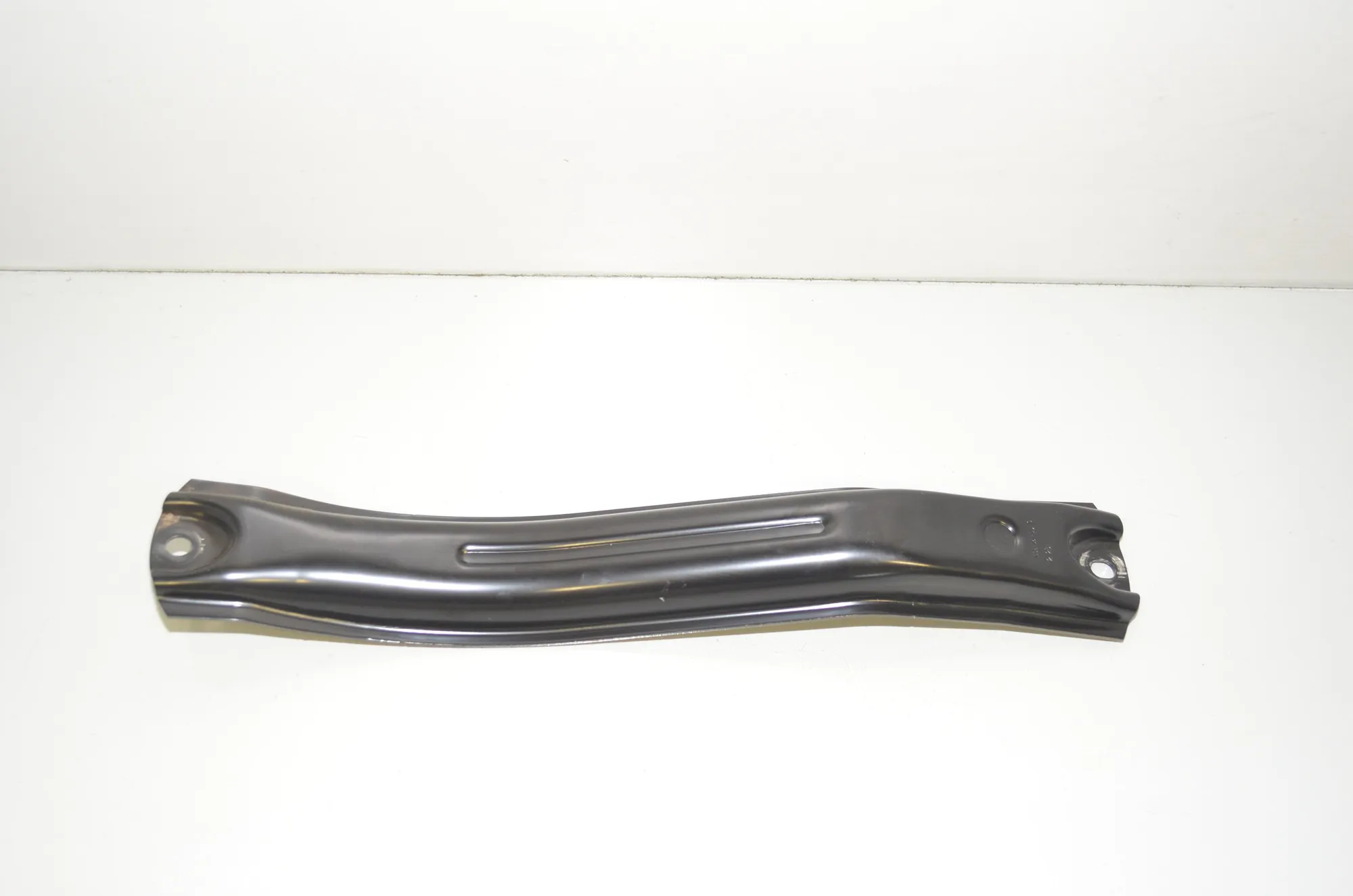 Bracket – OEM 1098705-00-C · TESLA MODEL 3 (2018 - -) EV 2021 – 3