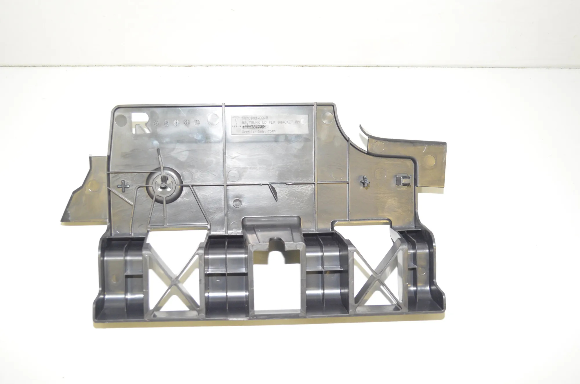 Other Interior Parts – OEM 1470963-00-B · TESLA MODEL 3 (2018 - -) EV 2021 – 3
