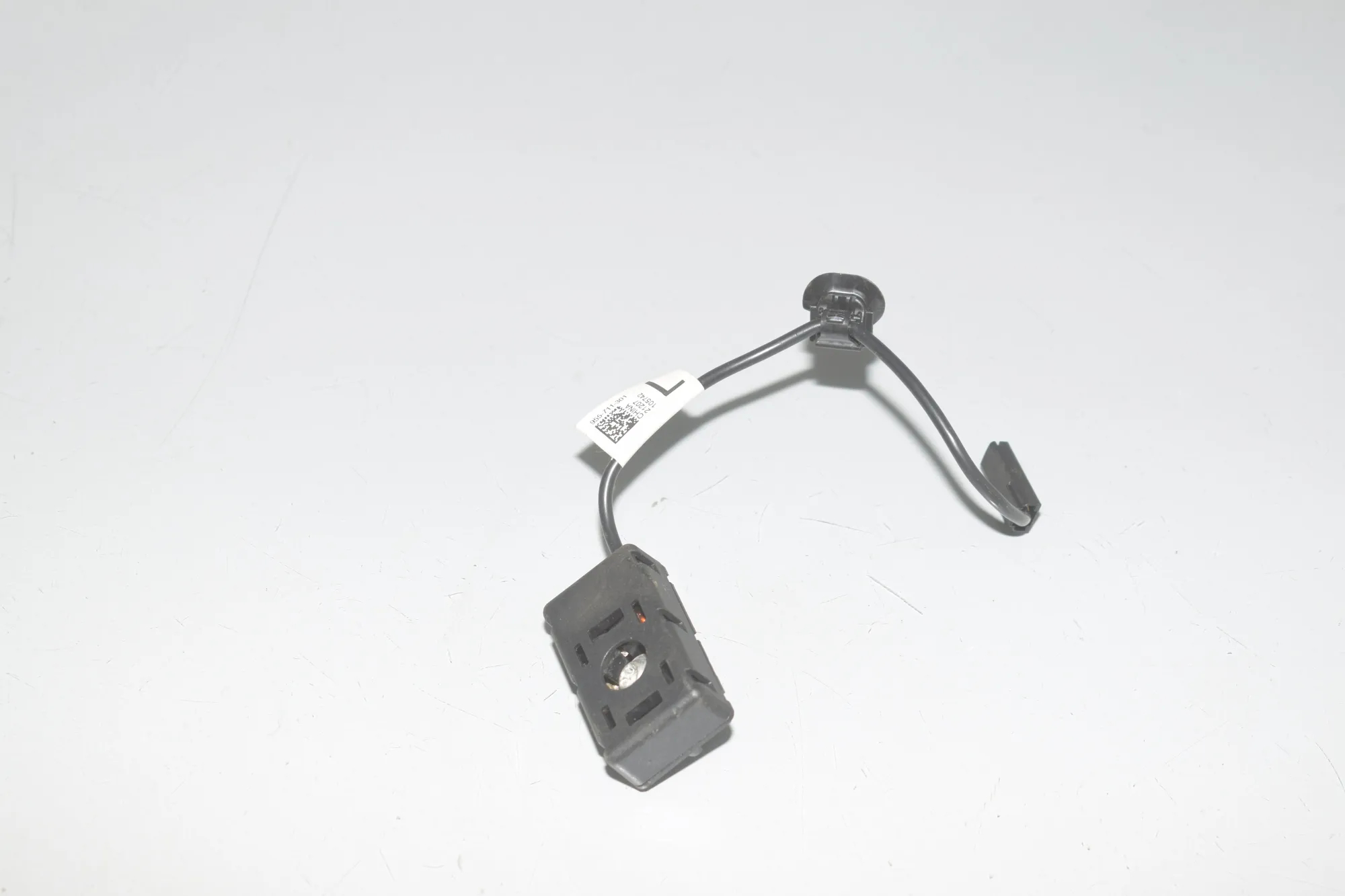 Antenna – OEM 1509420-00-C · TESLA MODEL 3 (2018 - -) EV 2021 – 3