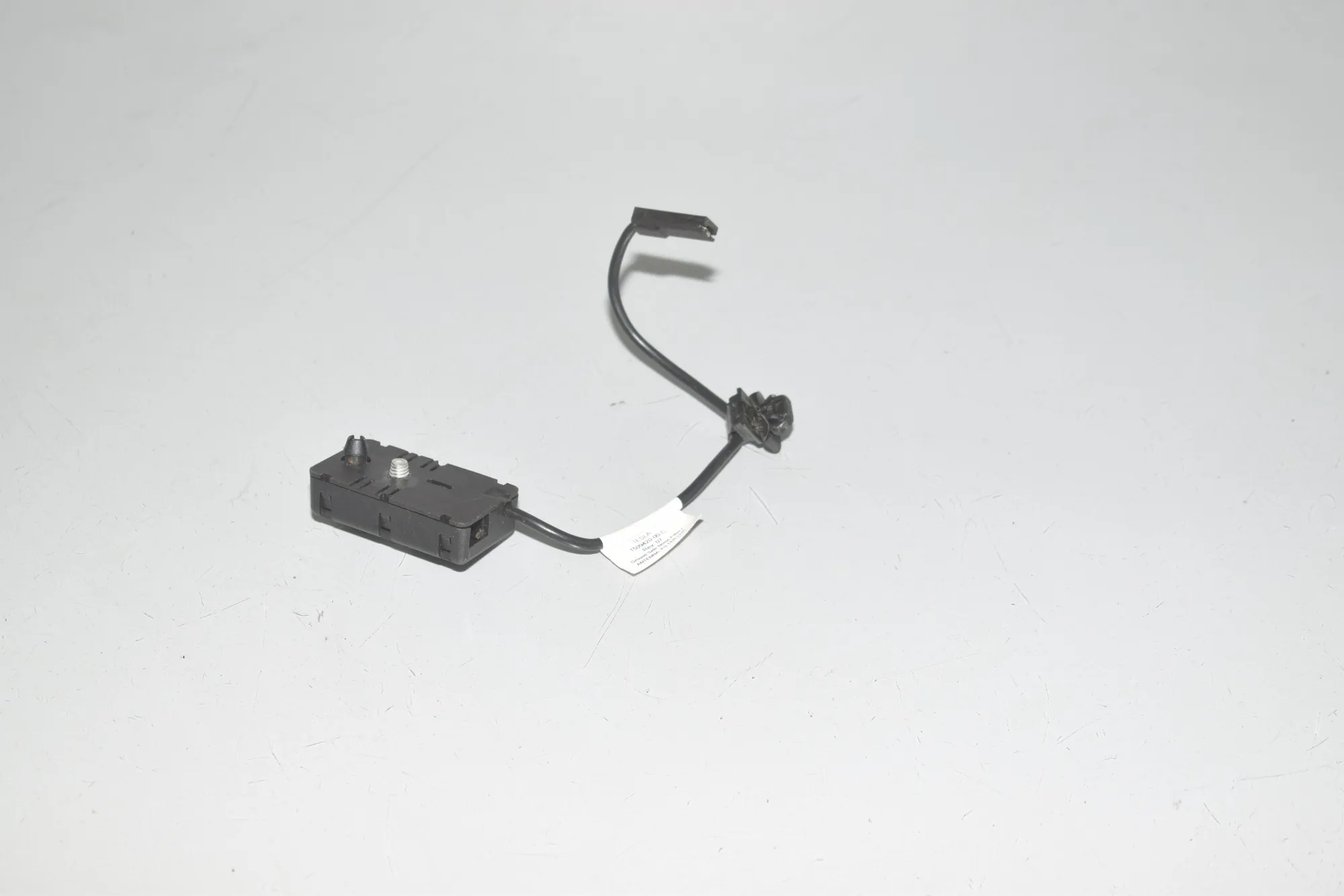 Antenna – OEM 1509420-00-C · TESLA MODEL 3 (2018 - -) EV 2021 – 4