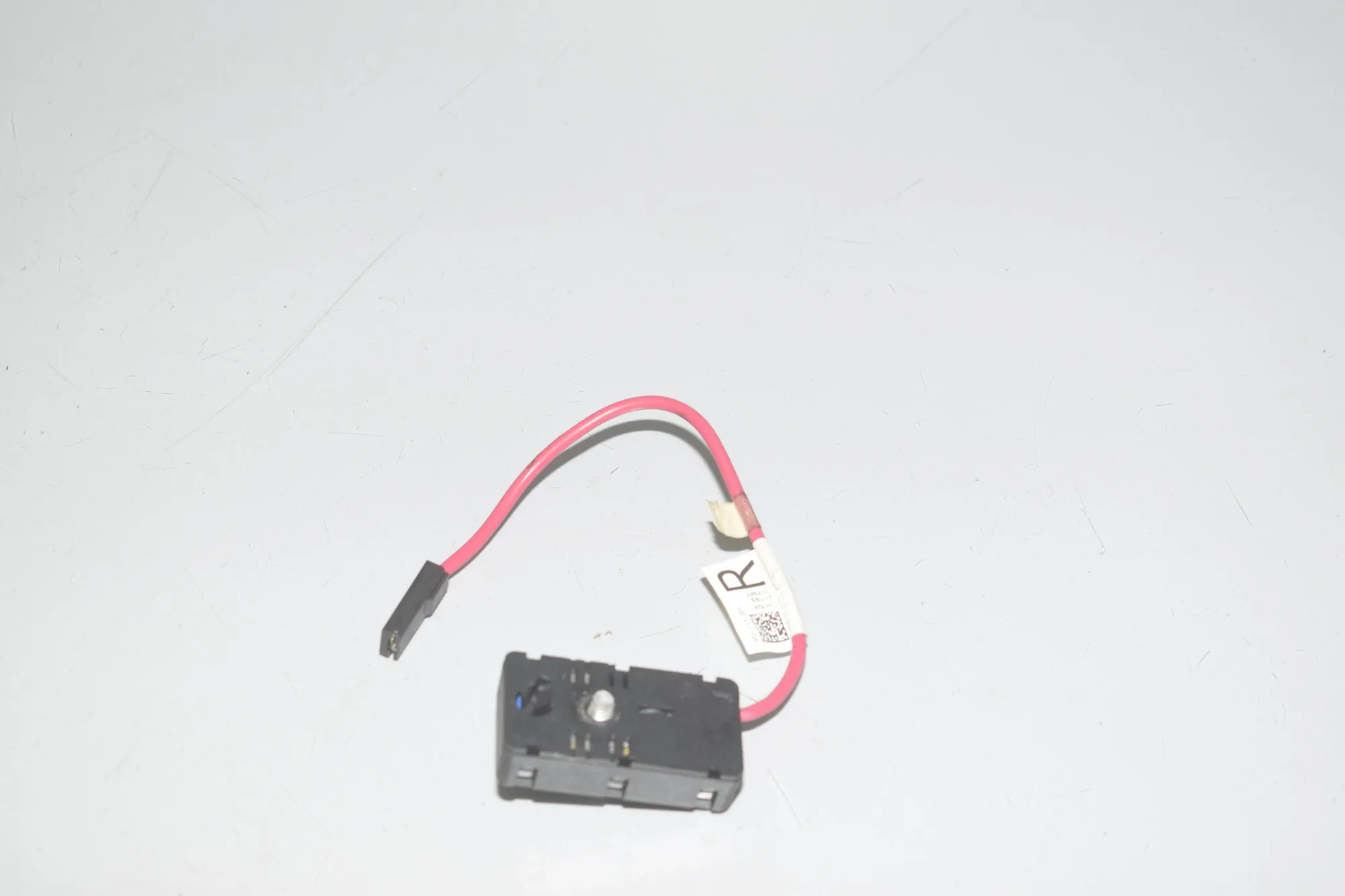 Antenna – OEM 1509421-00-B · TESLA MODEL 3 (2018 - -) EV 2021 – 2