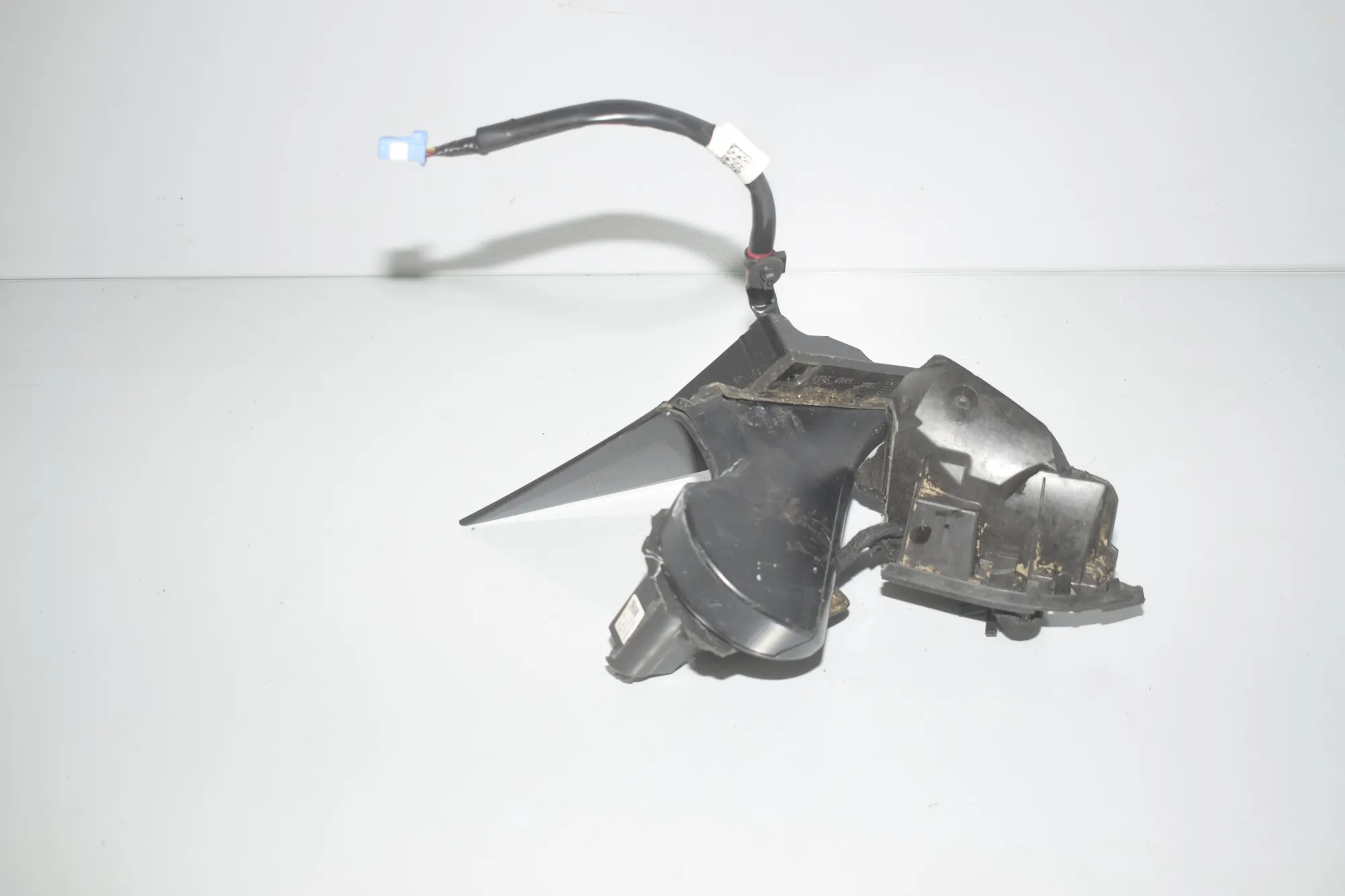 Front Left Door Mirror Frame – OEM 1592033-00-C · TESLA MODEL 3 (2018 - -) EV 2021 – 4