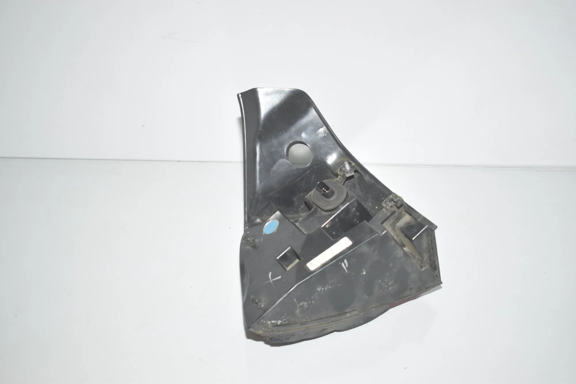 Rear Right Tail Light – OEM 1077398-00-F · TESLA MODEL 3 (2018 - -) EV 2021 – 3