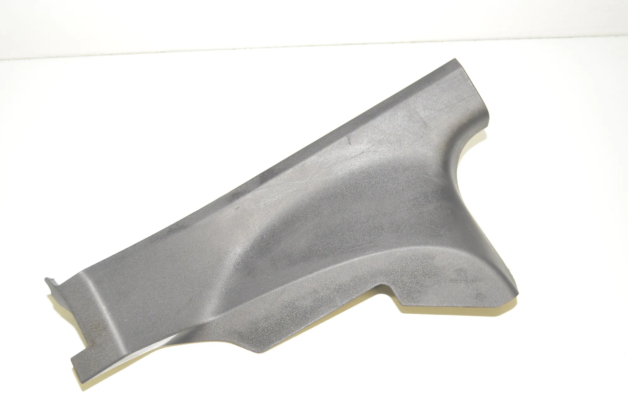 Rear Left Interior Step Trim – OEM 1643433-00-A · TESLA MODEL 3 (2018 - -) EV 2021