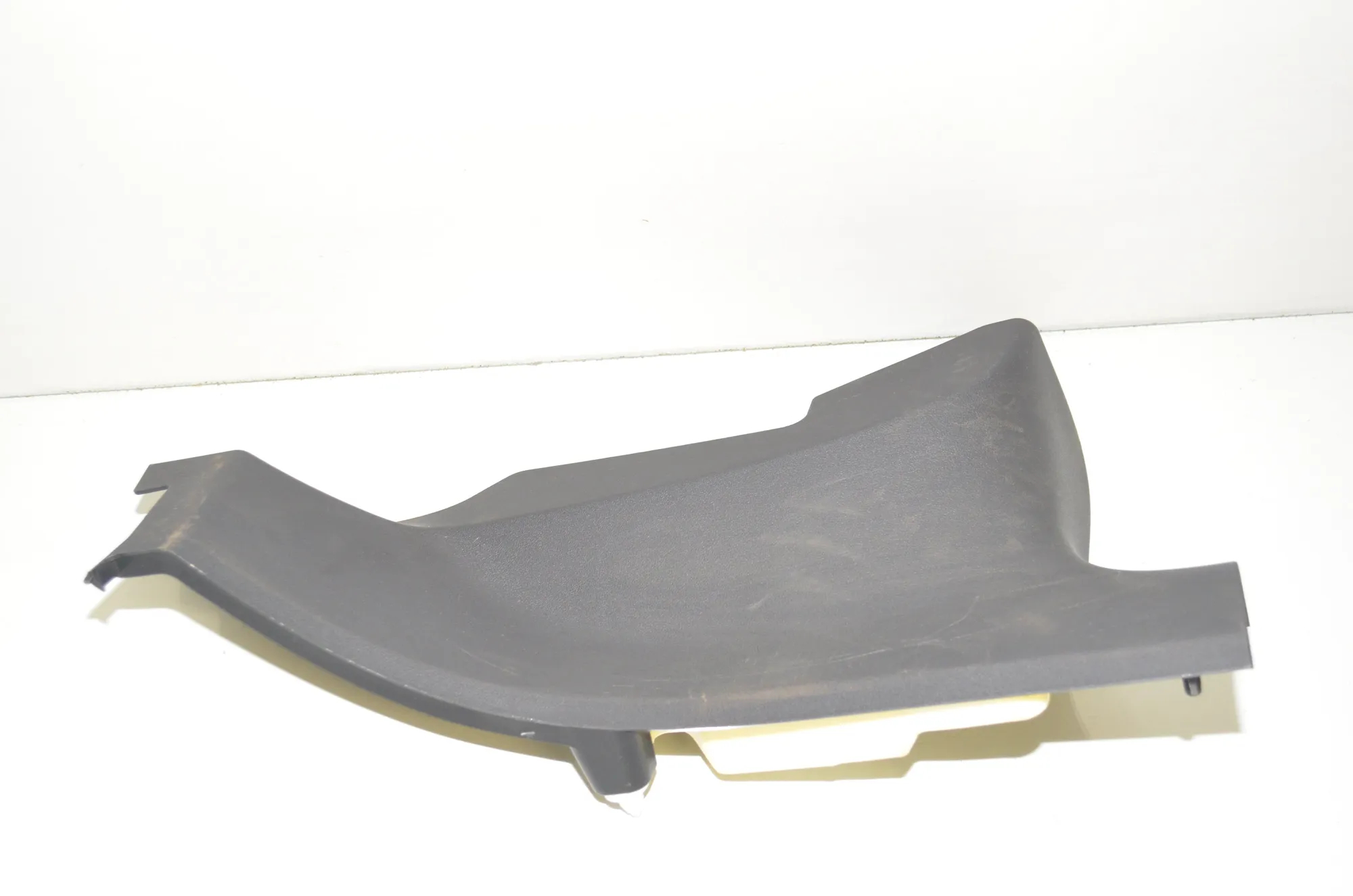 Rear Right Interior Step Trim – OEM 1643435-00-A · TESLA MODEL 3 (2018 - -) EV 2021 – 2