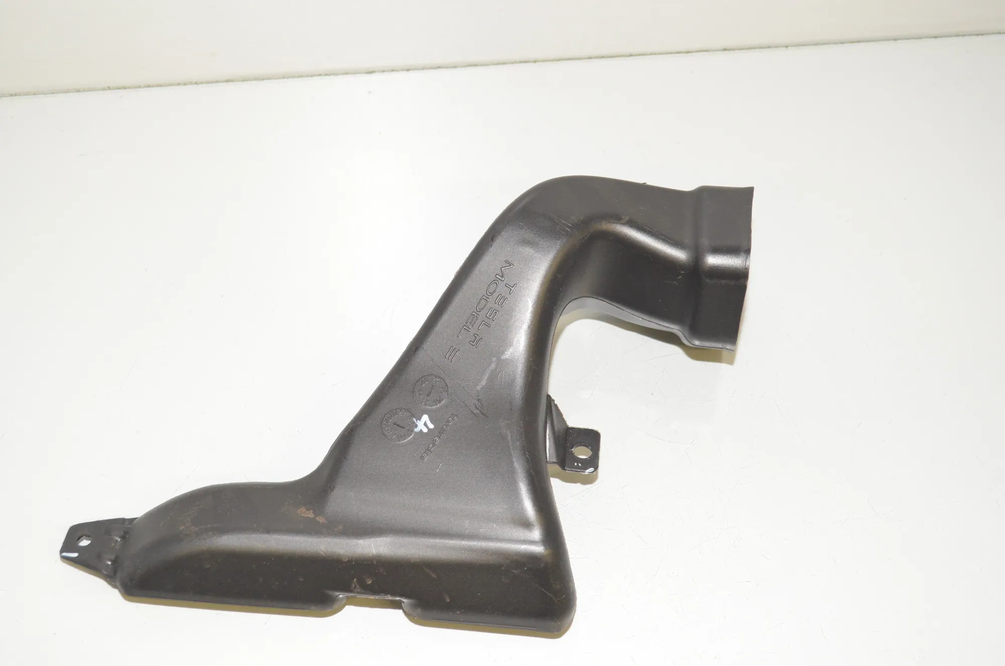Interior Air Duct Channel – OEM 1100544-00-D · TESLA MODEL 3 (2018 - -) EV 2021 – 2