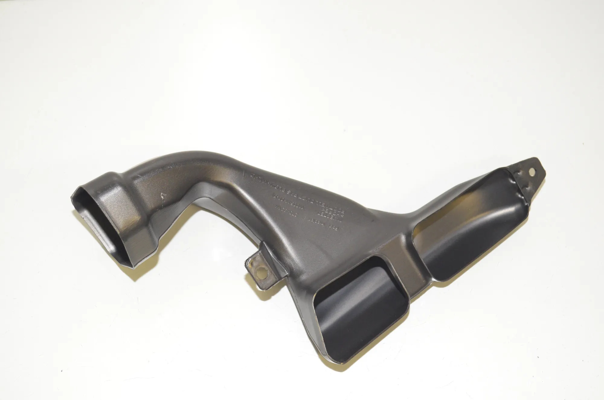 Interior Air Duct Channel – OEM 1100544-00-D · TESLA MODEL 3 (2018 - -) EV 2021 – 4