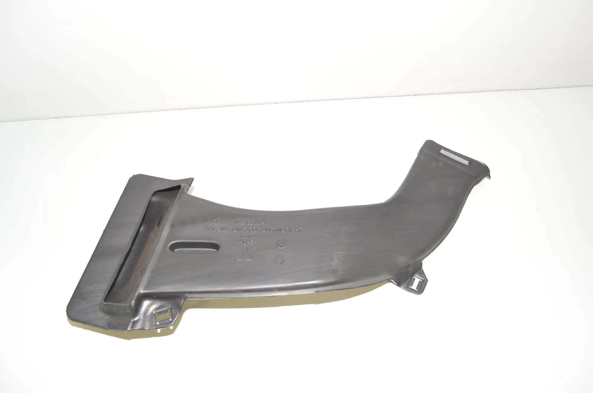 Interior Air Duct Channel – OEM 1092166-00-A · TESLA MODEL 3 (2018 - -) EV 2021