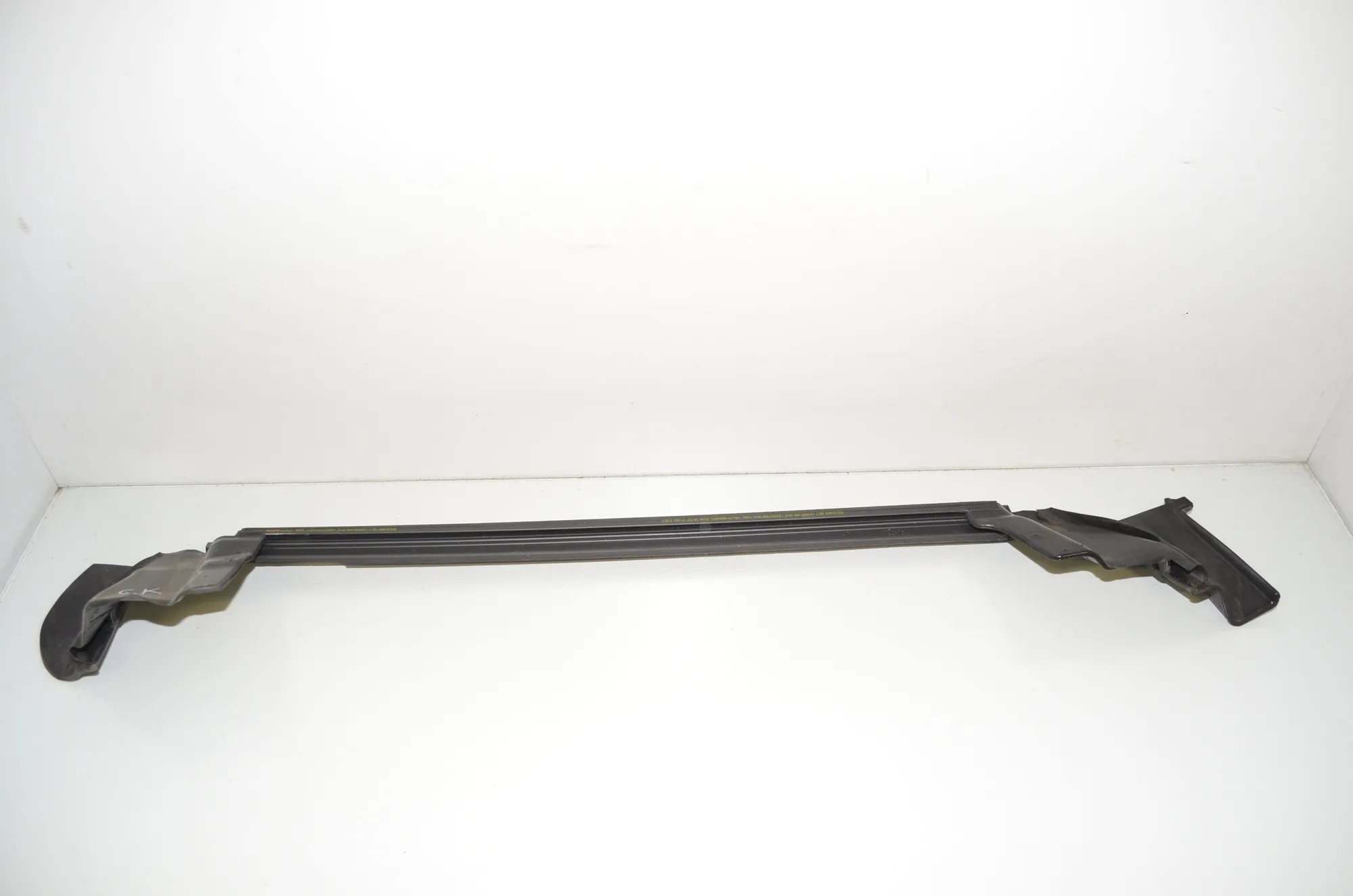 Rear Left Door Rubber Seal – OEM 1090495-00-E · TESLA MODEL 3 (2018 - -) EV 2021