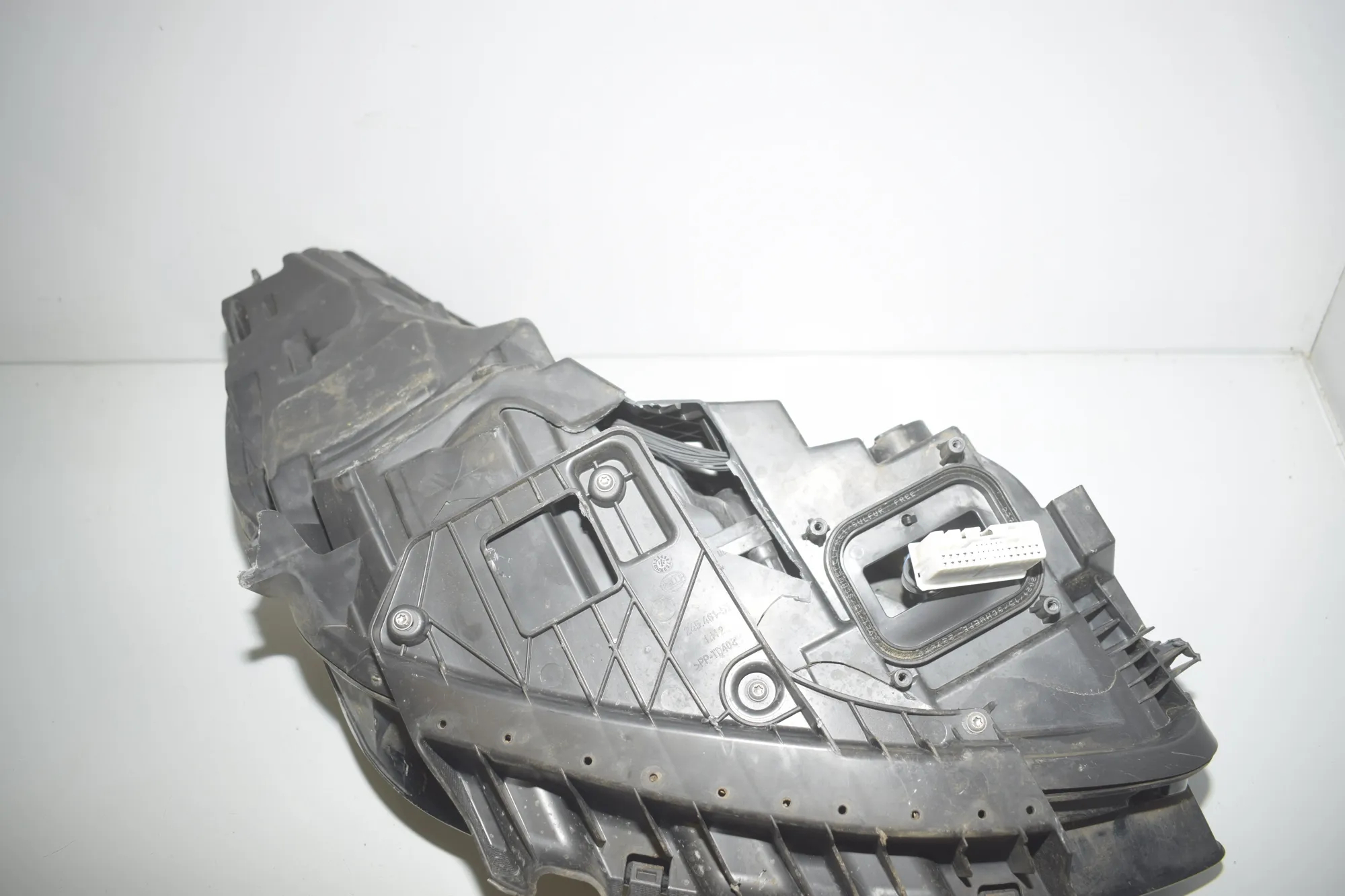 Front Left Headlight – OEM 1514952-00-C · TESLA MODEL 3 (2018 - -) EV 2021 – 5