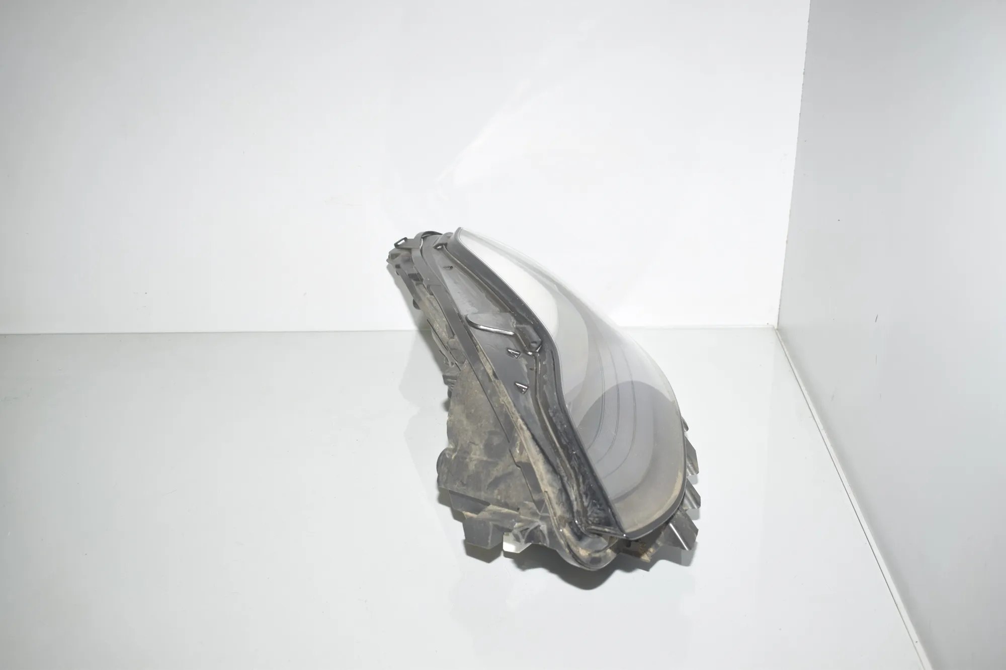 Front Left Headlight – OEM 1514952-00-C · TESLA MODEL 3 (2018 - -) EV 2021 – 3