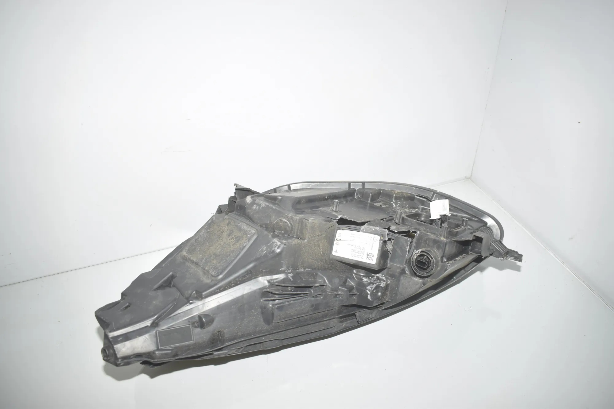 Front Right Headlight – OEM 1514953-00-C · TESLA MODEL 3 (2018 - -) EV 2021 – 5