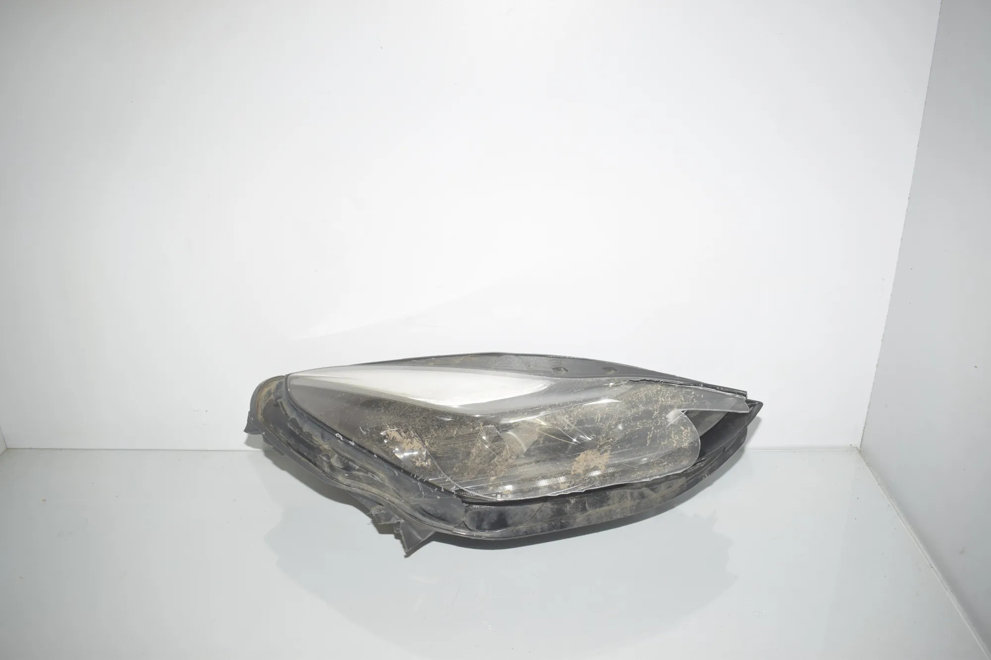 Front Right Headlight – OEM 1514953-00-C · TESLA MODEL 3 (2018 - -) EV 2021