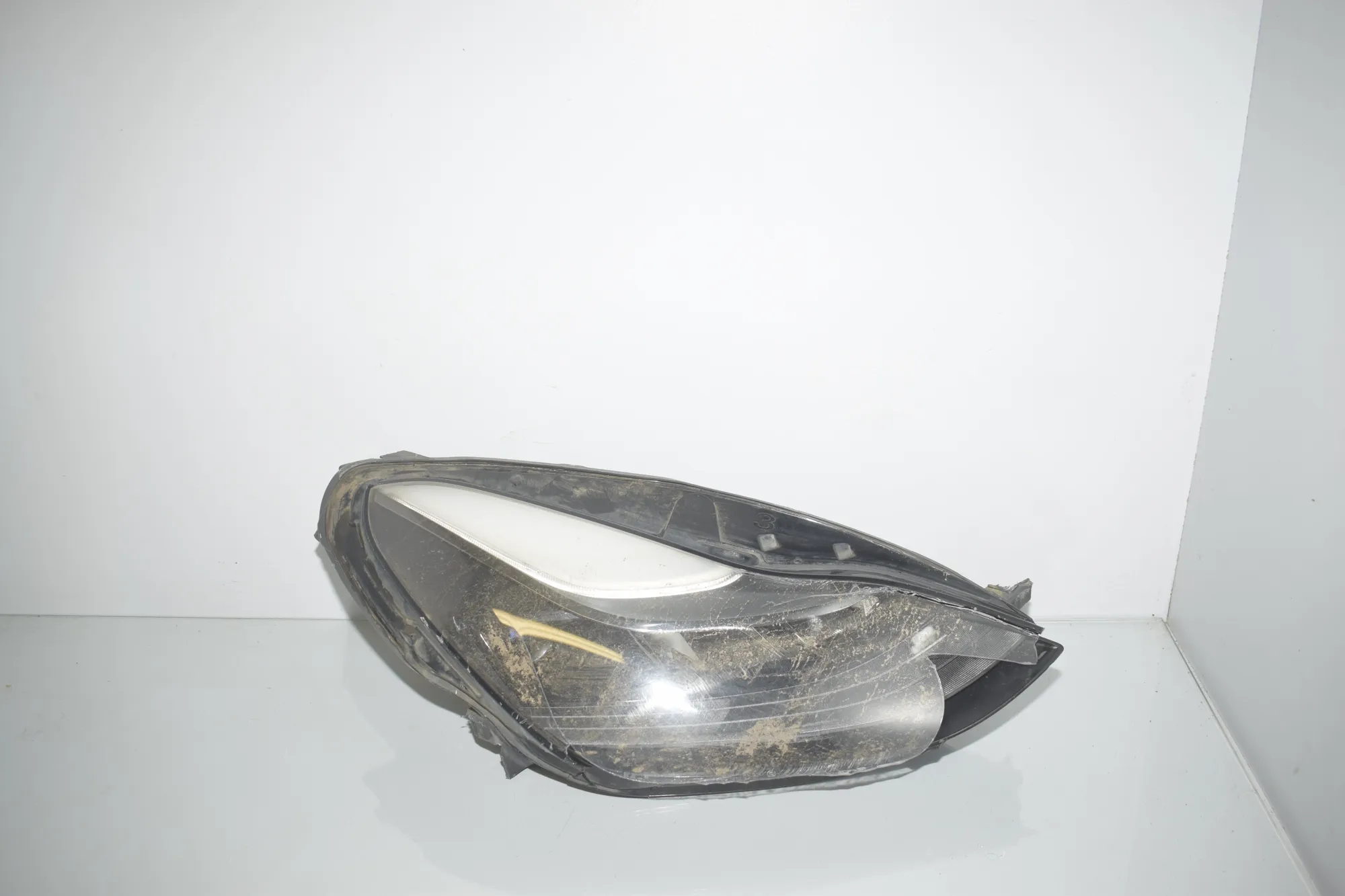 Front Right Headlight – OEM 1514953-00-C · TESLA MODEL 3 (2018 - -) EV 2021 – 3