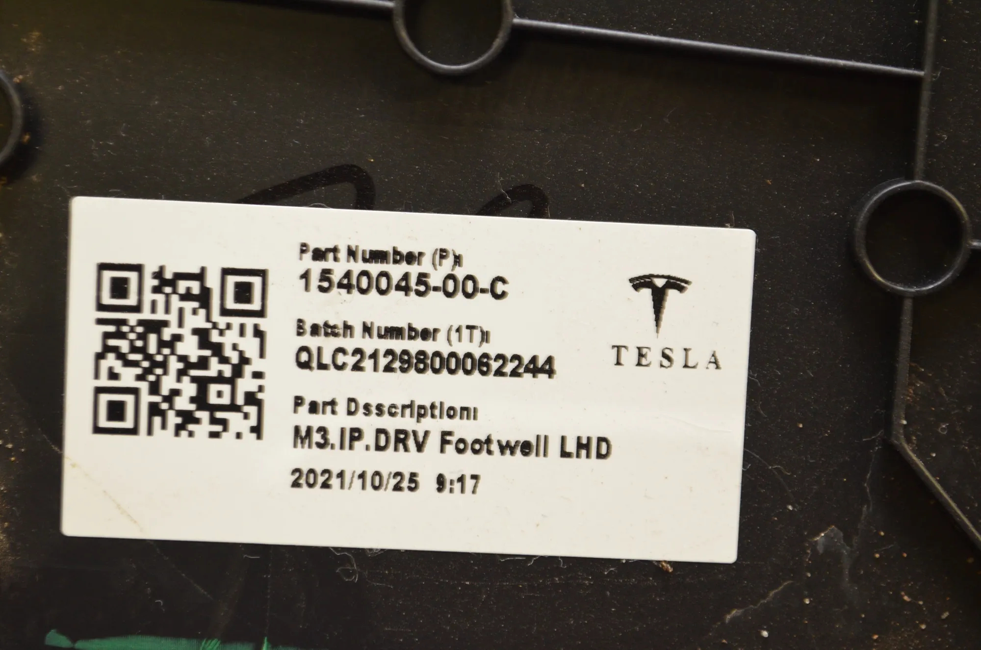 Dashboard Lower Trim – OEM 1540045-00-C · TESLA MODEL 3 (2018 - -) EV 2021 – 5