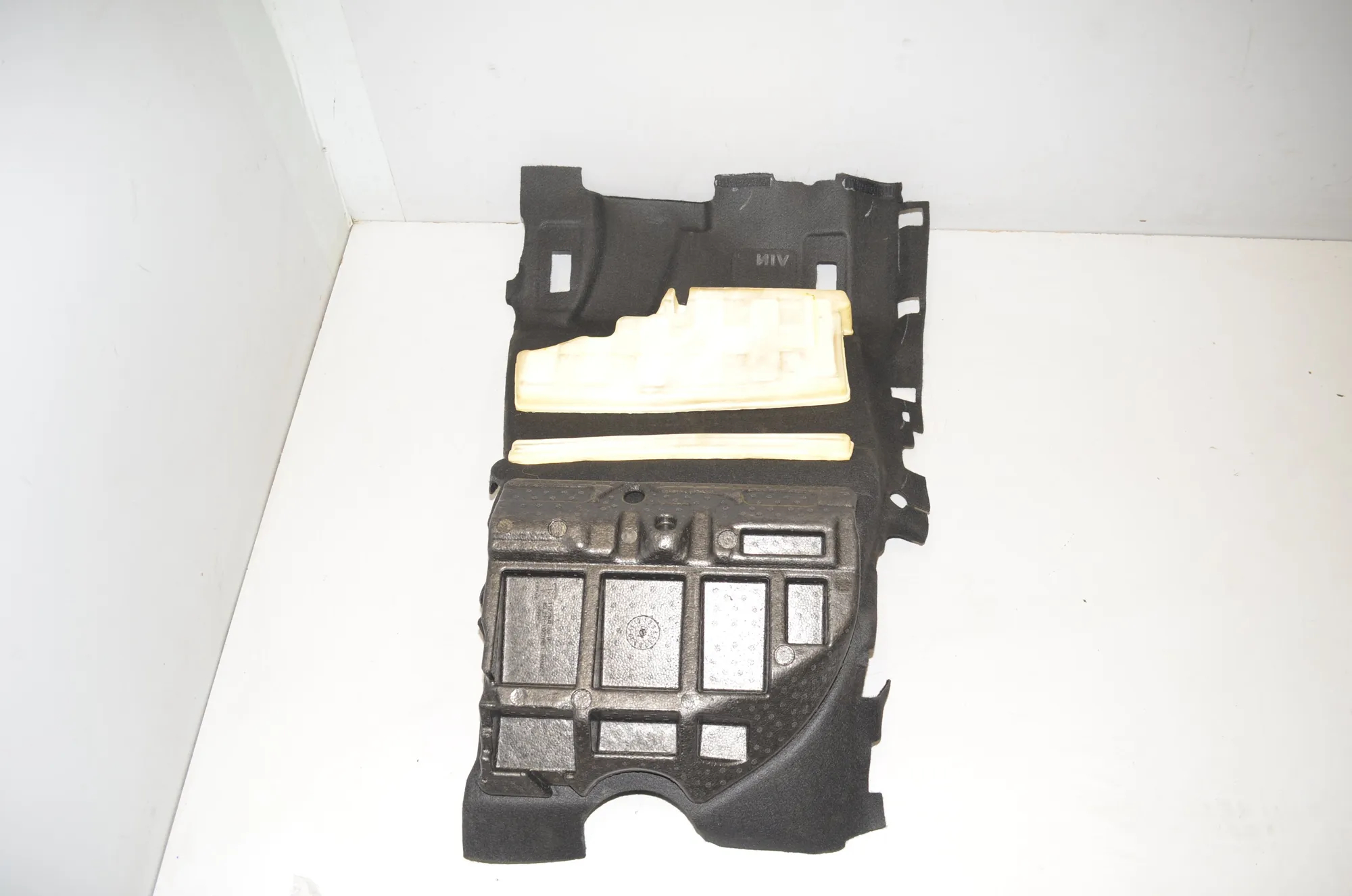 Interior Mat – OEM 1617177-00-A · TESLA MODEL 3 (2018 - -) EV 2021 – 4