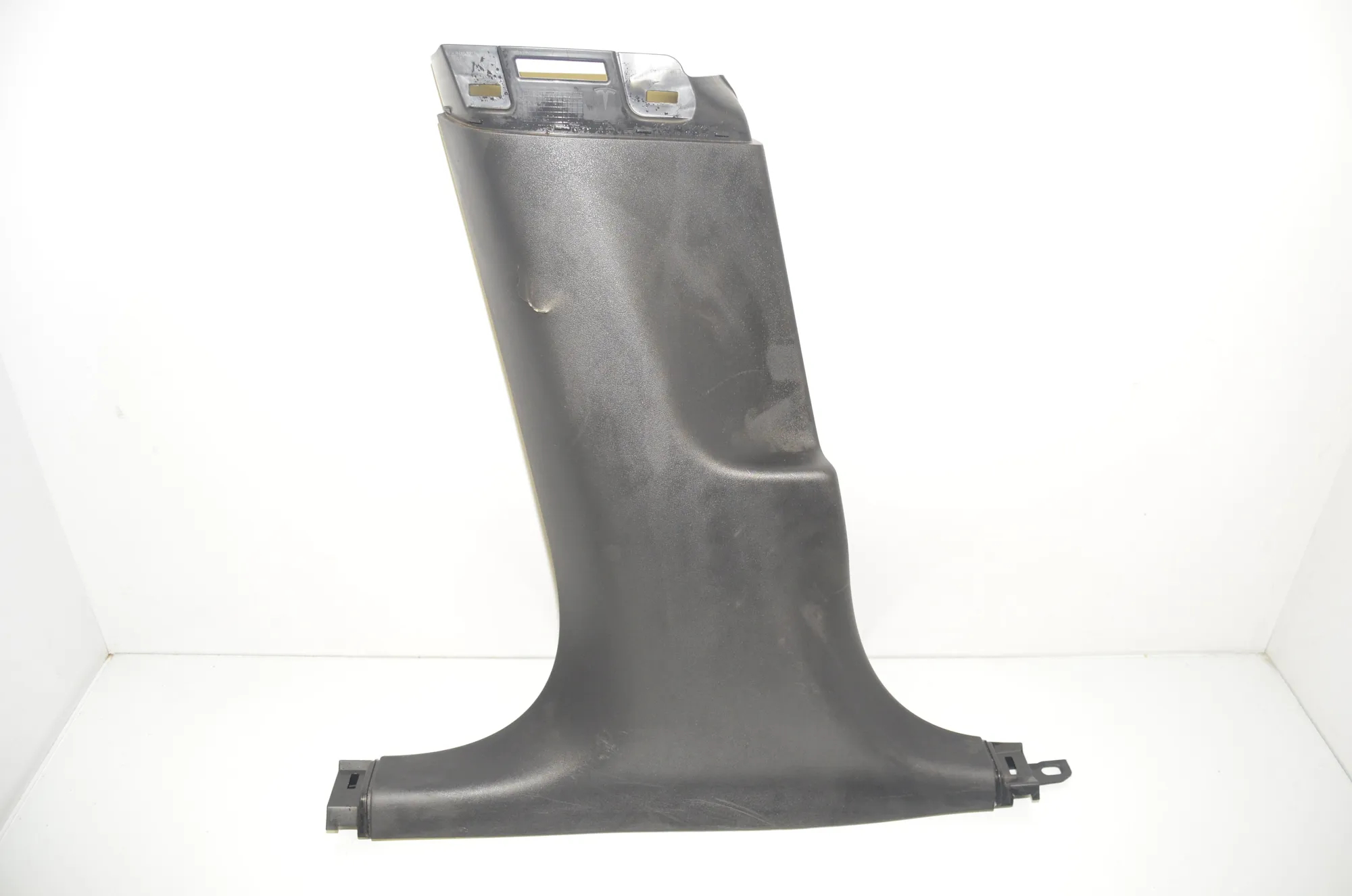 Left Side B Pillar Trim – OEM 1643429-00-A · TESLA MODEL 3 (2018 - -) EV 2021