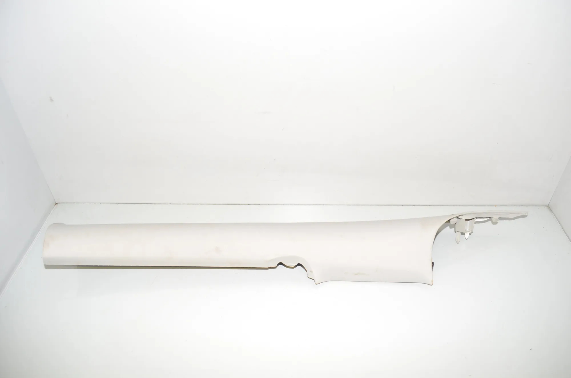 Right Side Pillar Trim – OEM 1527916-01-F · TESLA MODEL 3 (2018 - -) EV 2021