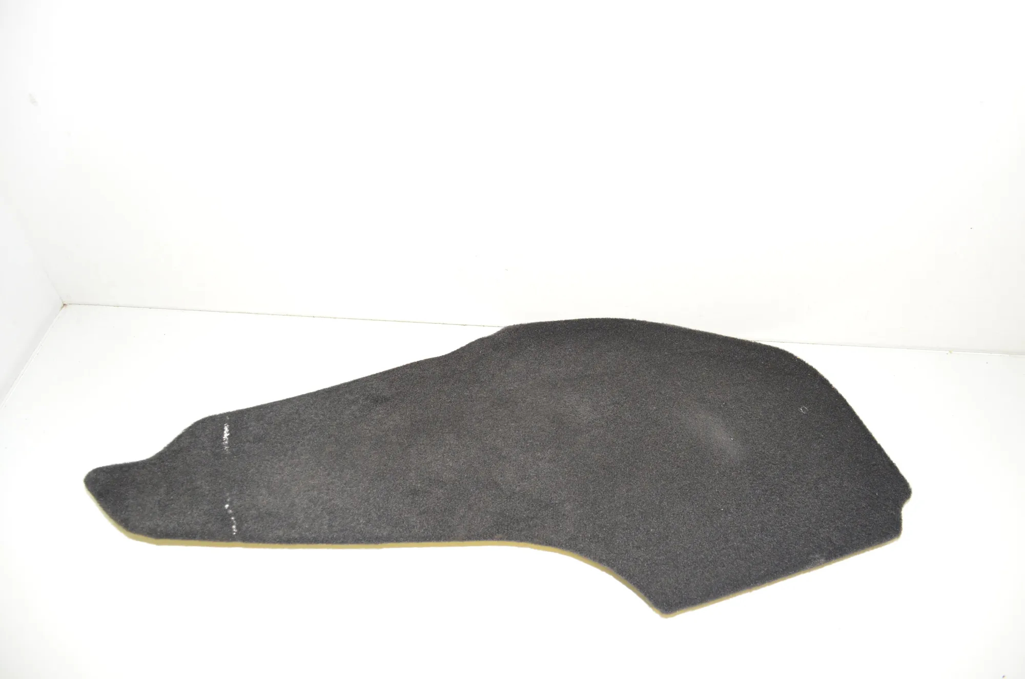Center Console Trim – OEM 1561492-00-A · TESLA MODEL 3 (2018 - -) EV 2021 – 2