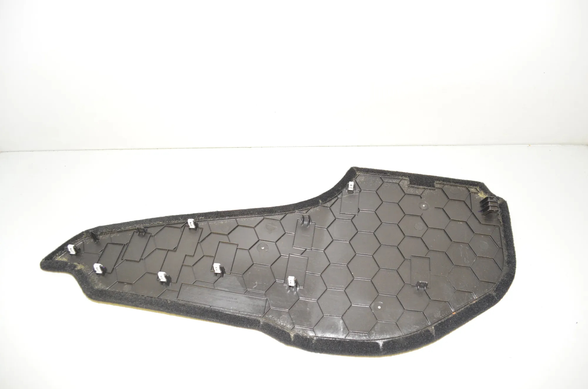 Center Console Trim – OEM 1561492-00-A · TESLA MODEL 3 (2018 - -) EV 2021 – 3