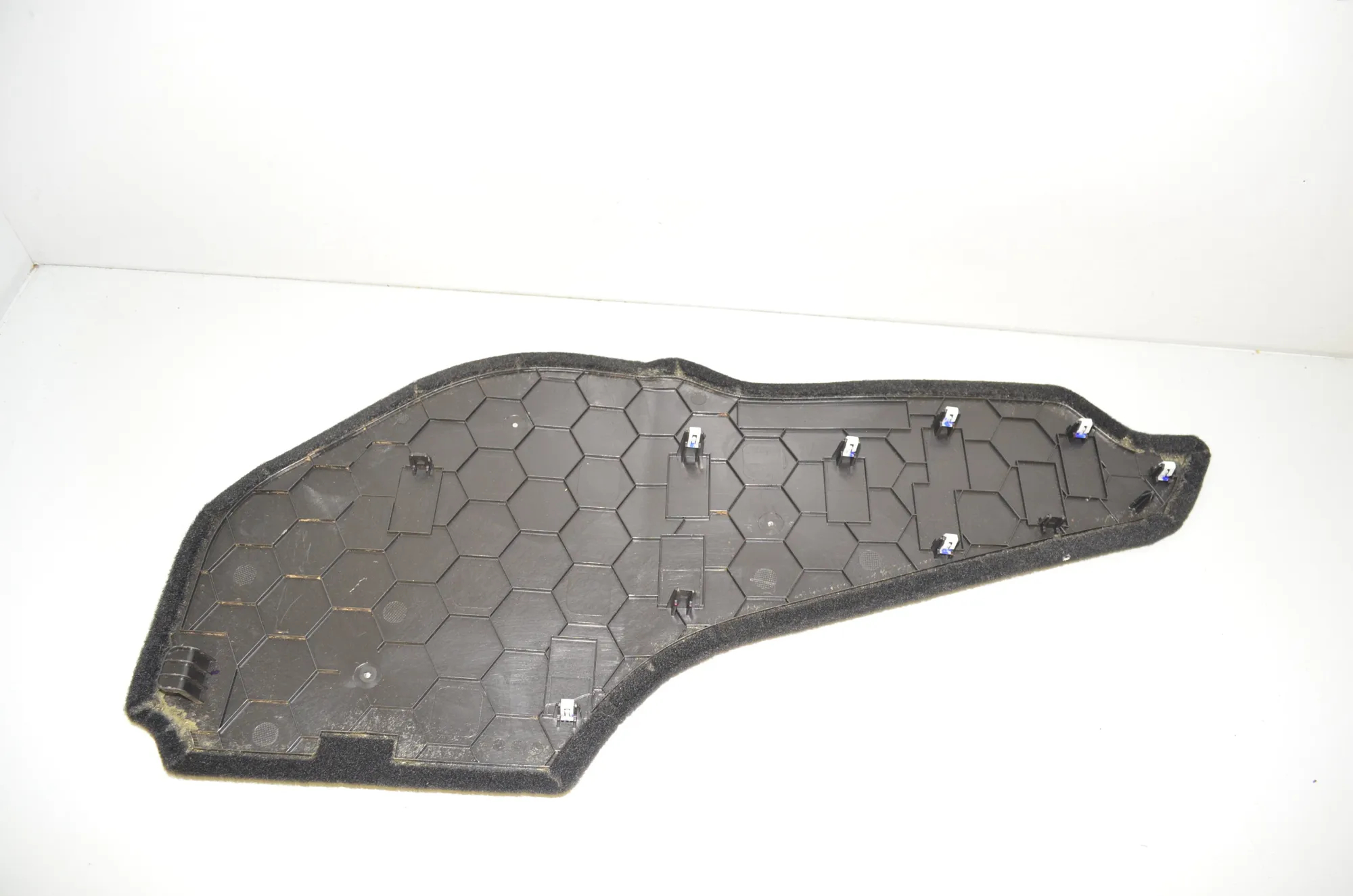 Center Console Trim – OEM 1561492-00-A · TESLA MODEL 3 (2018 - -) EV 2021 – 4