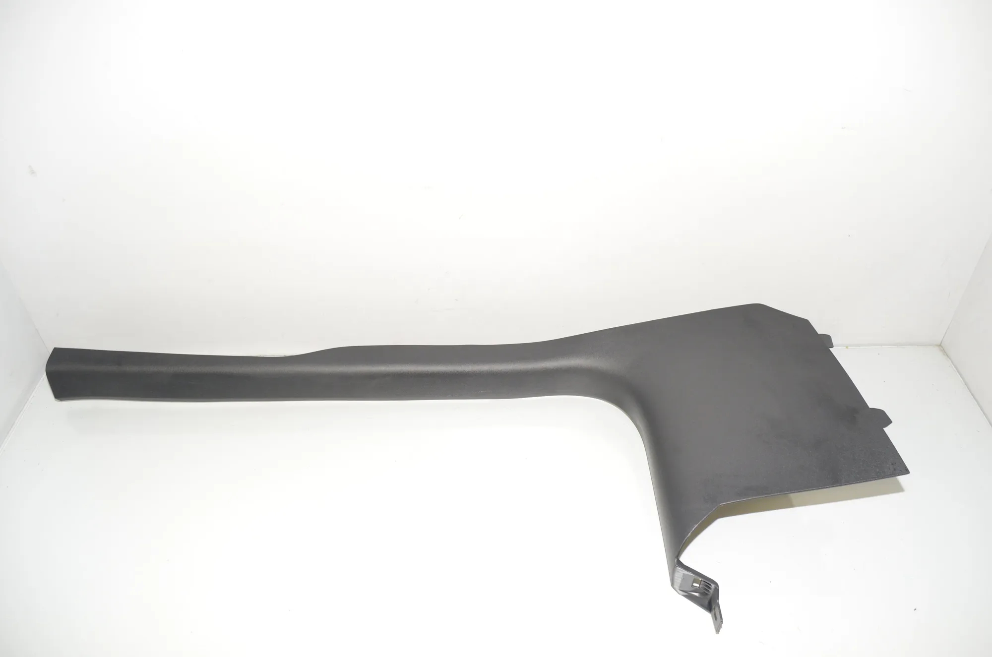 Front Right Sill Trim – OEM 1643415-00-A · TESLA MODEL 3 (2018 - -) EV 2021 – 2