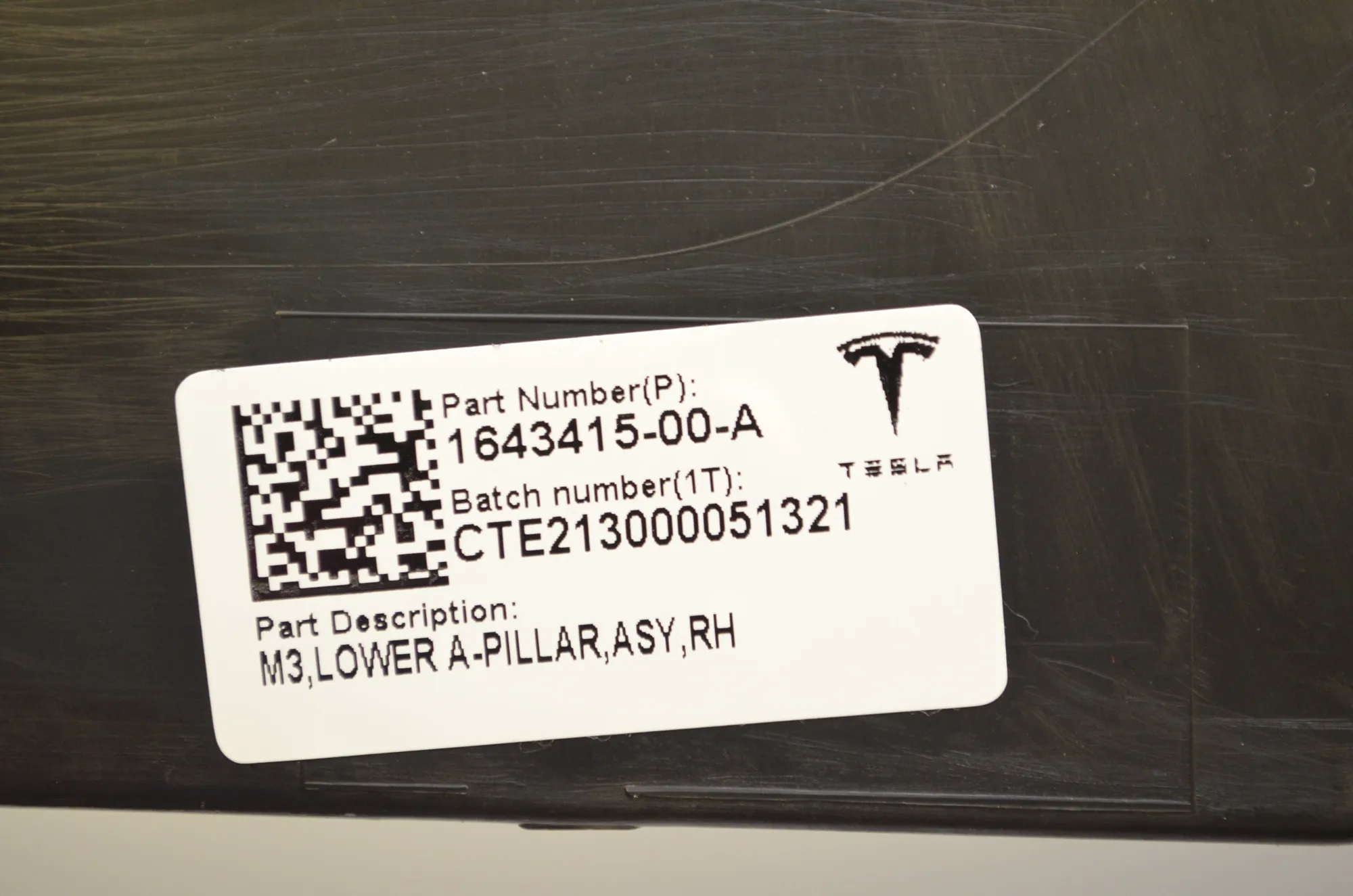 Front Right Sill Trim – OEM 1643415-00-A · TESLA MODEL 3 (2018 - -) EV 2021 – 5