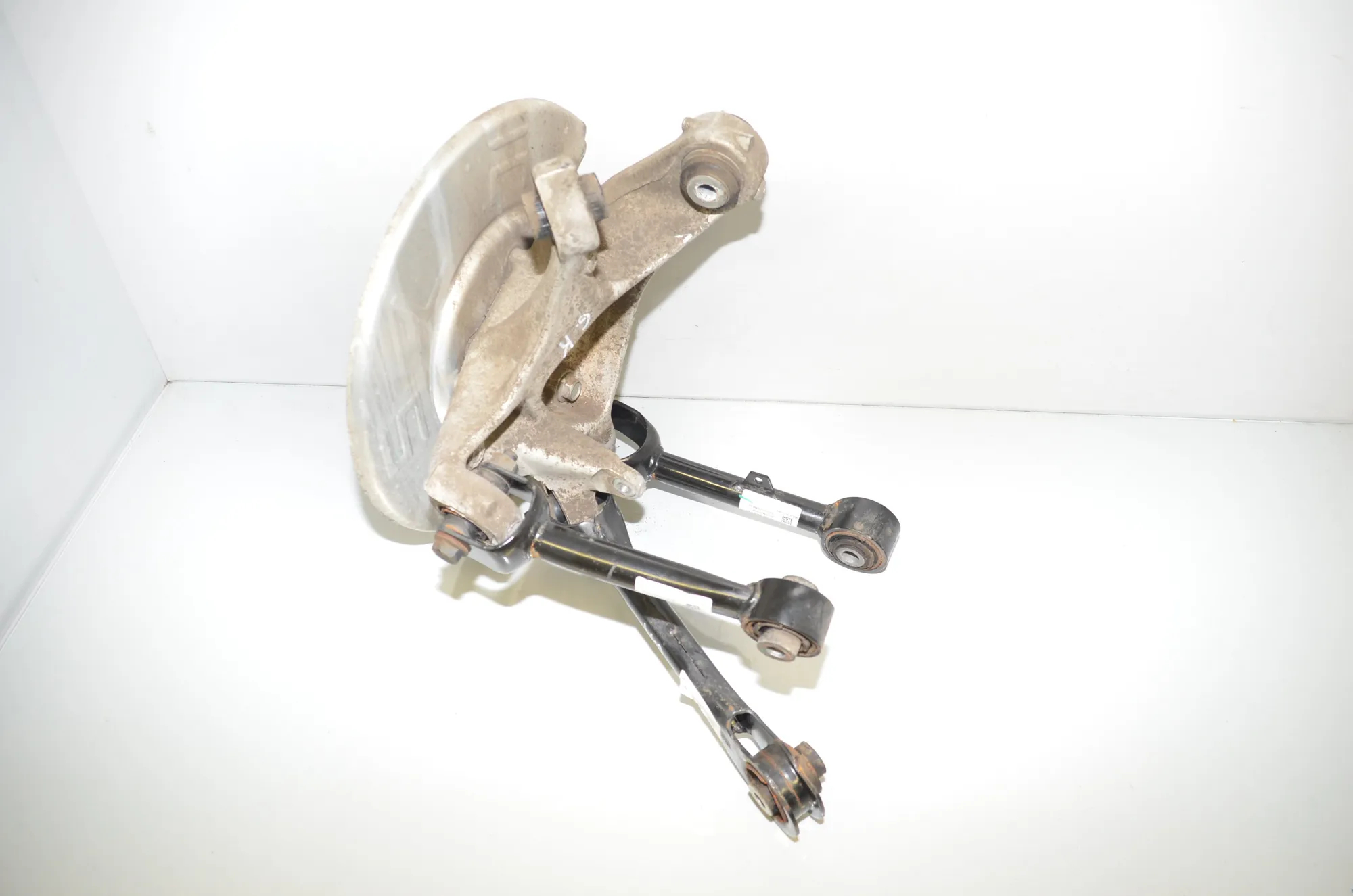 Rear Left Wheel Hub Spindle – OEM 1044411-00-F · TESLA MODEL 3 (2018 - -) EV 2021 – 4