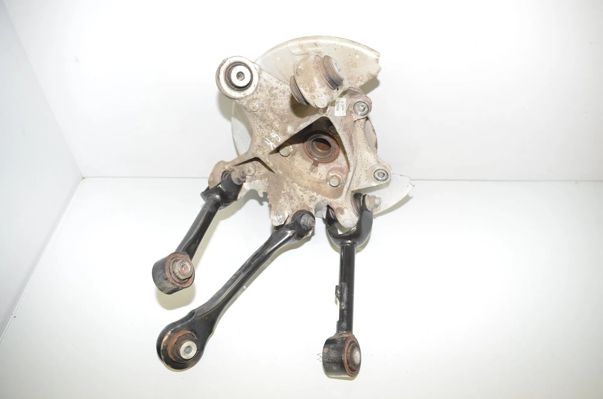 Rear Left Wheel Hub Spindle – OEM 1044411-00-F · TESLA MODEL 3 (2018 - -) EV 2021 – 3