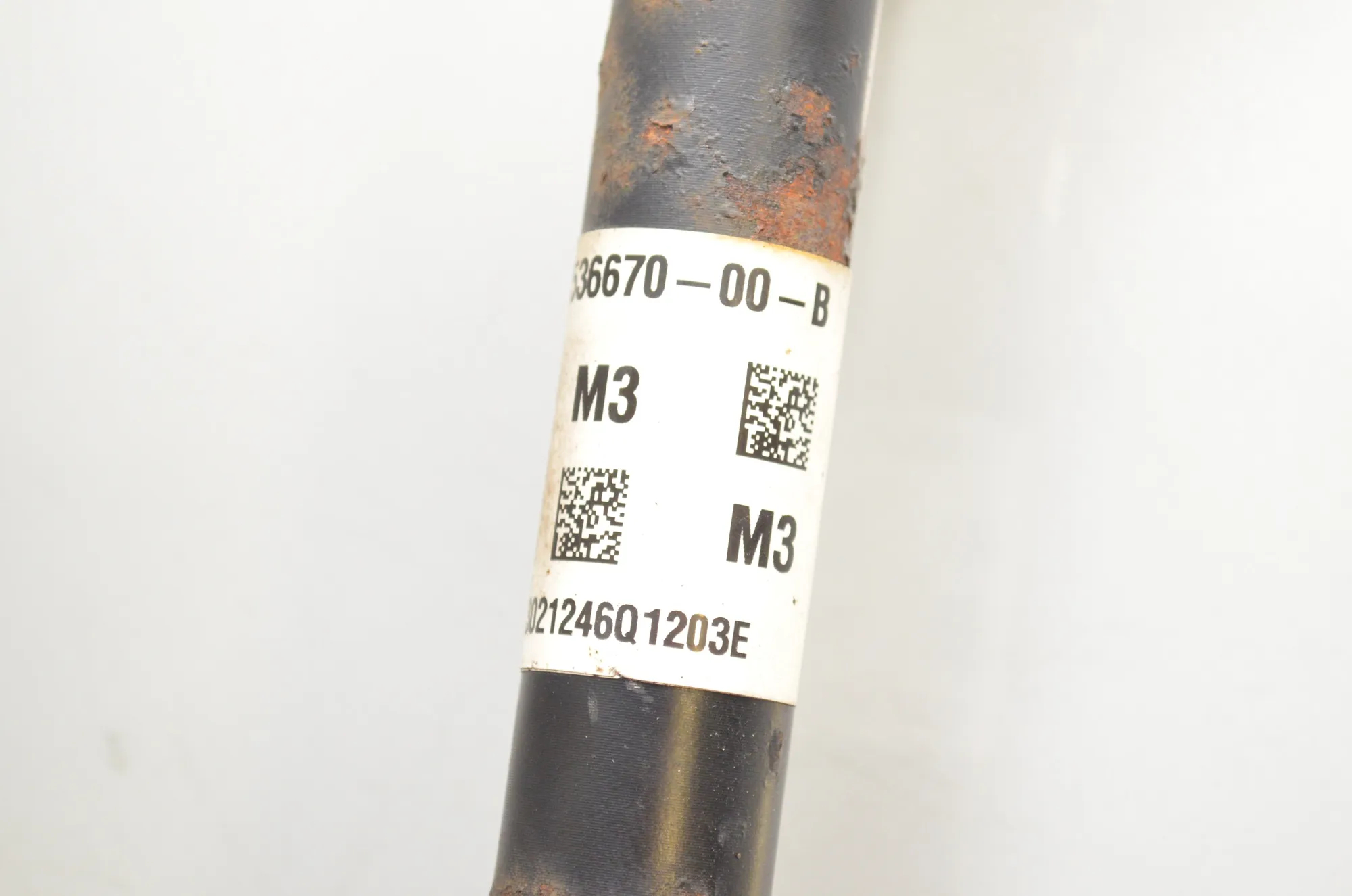 Rear Left Driveshaft – OEM 1536670-00-B · TESLA MODEL 3 (2018 - -) EV 2021 – 6