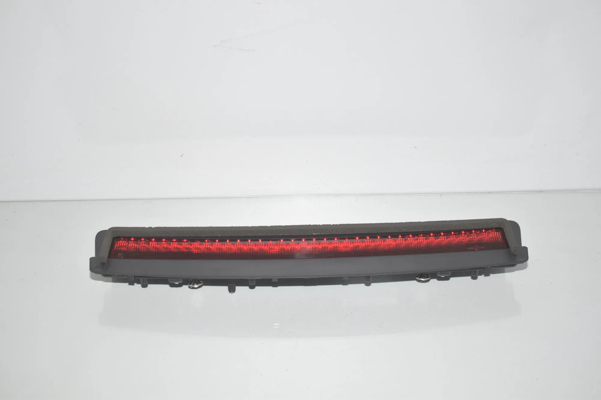 Rear Third Brake Stop Light – OEM 1615202-00A · TESLA MODEL 3 (2018 - -) EV 2021