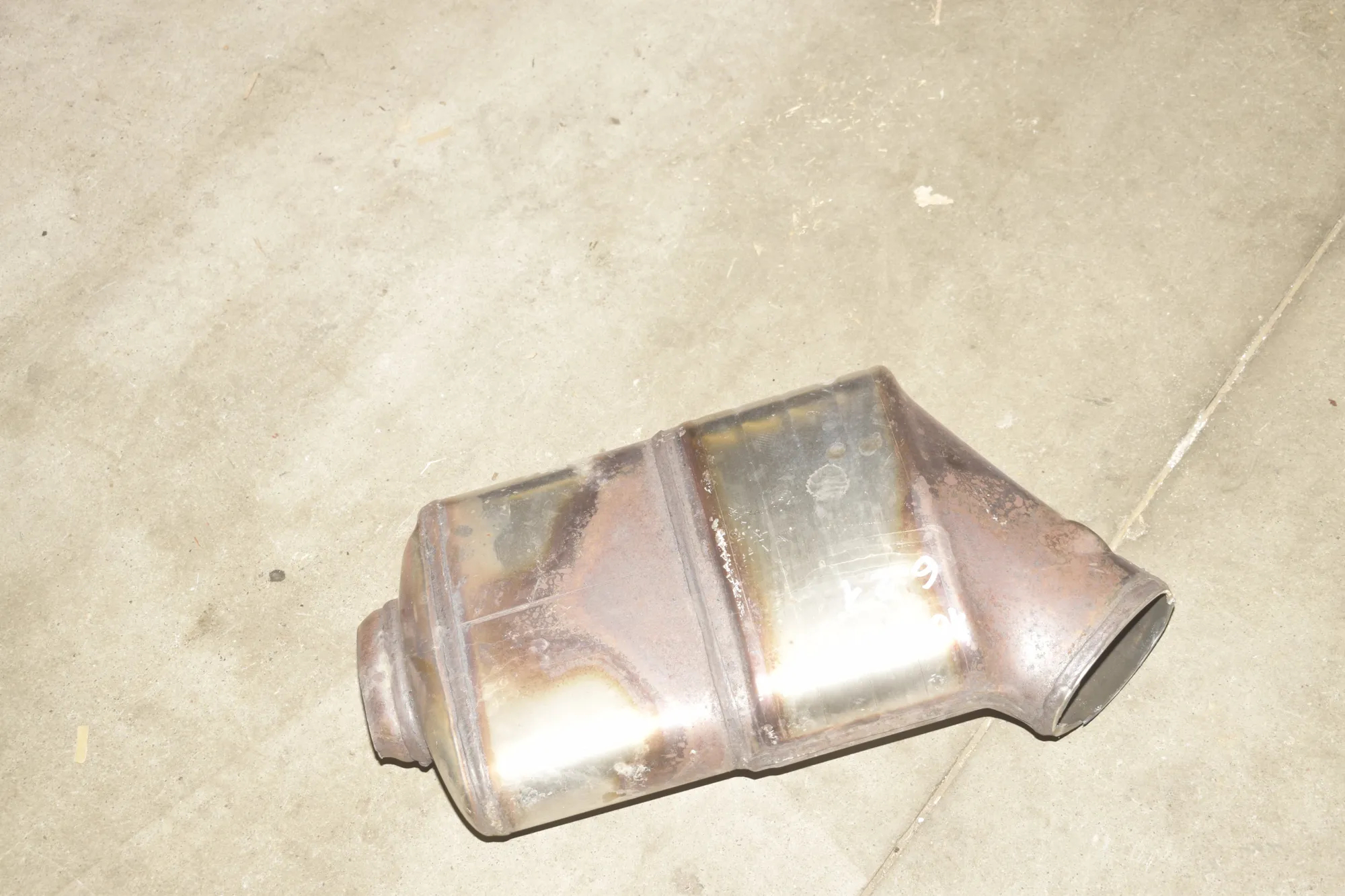 Muffler Exhaust Tank – OEM 8-072034X · BMW 3 (G20, G28) BMW 3 (G20, G28) 3 (G20) 320 d Mild-Hybrid 2022