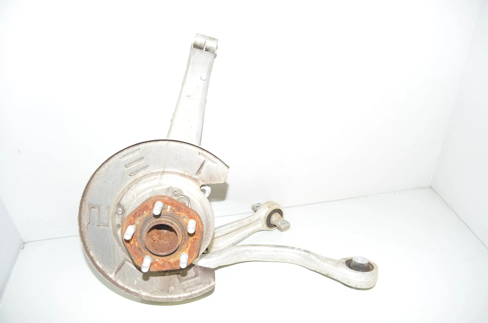 Front Left Wheel Hub – OEM 1044311-00-E · TESLA MODEL 3 (2018 - -) EV 2021