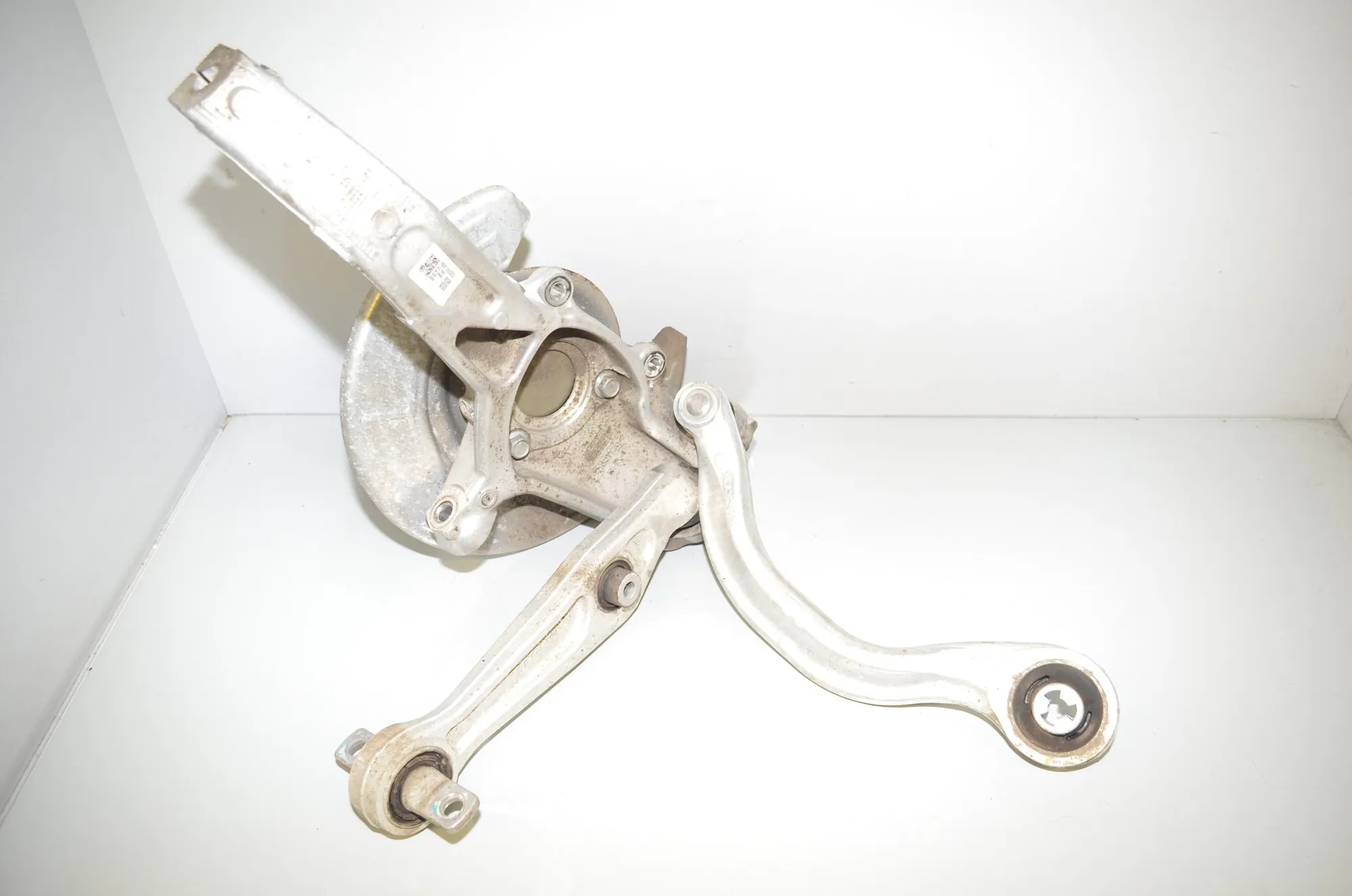 Front Right Wheel Hub – OEM 1044316-00-E · TESLA MODEL 3 (2018 - -) EV 2021 – 3