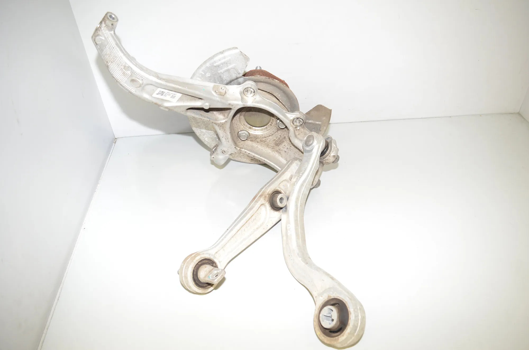 Front Right Wheel Hub – OEM 1044316-00-E · TESLA MODEL 3 (2018 - -) EV 2021 – 4