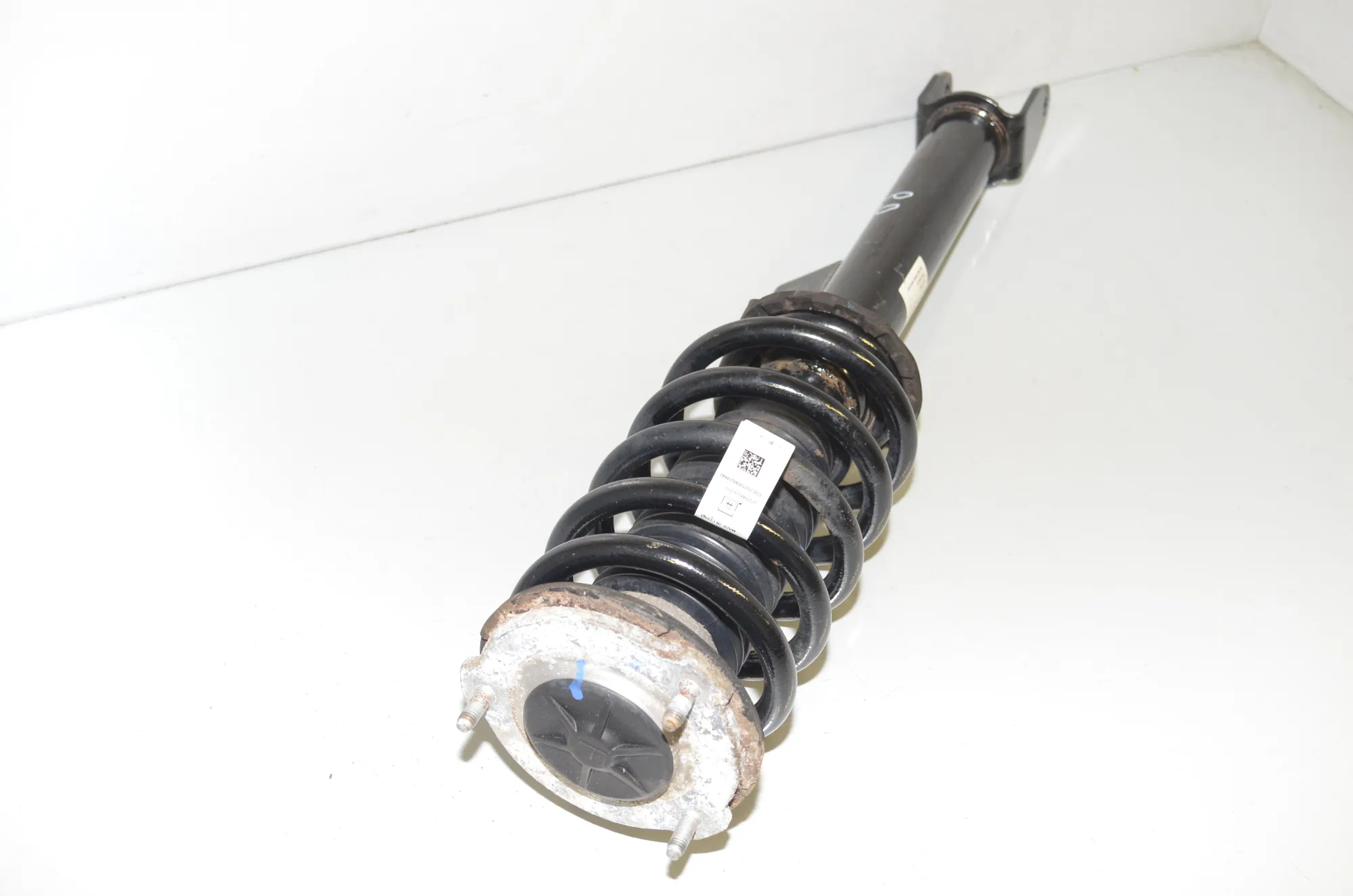 Front Right Shock Absorber – OEM 1044369-01-F · TESLA MODEL 3 (2018 - -) EV 2021 – 2