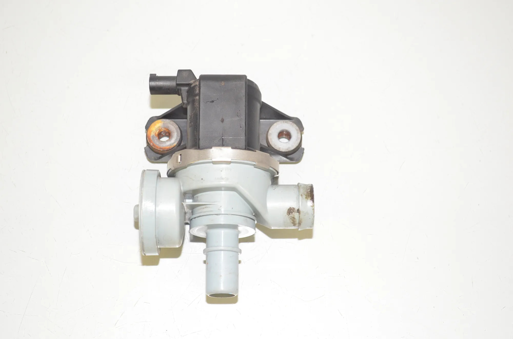 Solenoid Valve – OEM 7441833 · BMW 3 Touring (G21) (2019 - -) 330 e Plug-in-Hybrid 2020 – 2