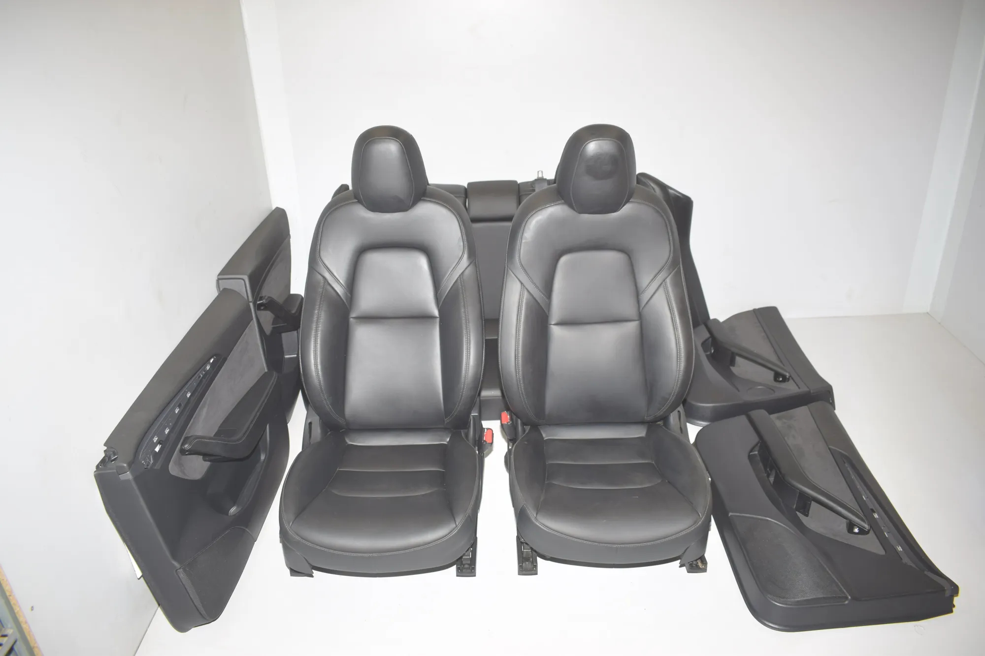 Seat set · TESLA MODEL 3 (2018 - -) EV 2021