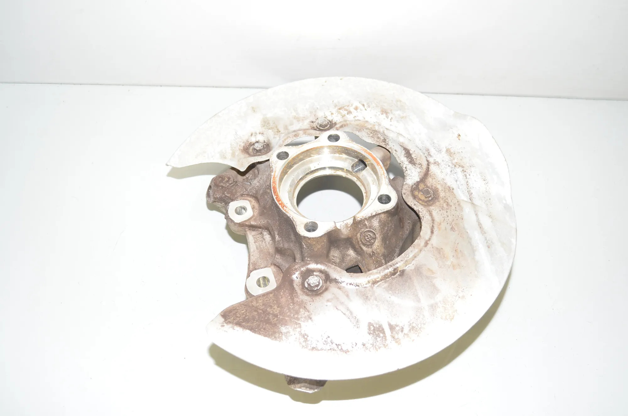 Rear Left Wheel Hub Spindle – OEM 6898479 · BMW 3 Touring (G21) (2019 - -) 330 e Plug-in-Hybrid 2020