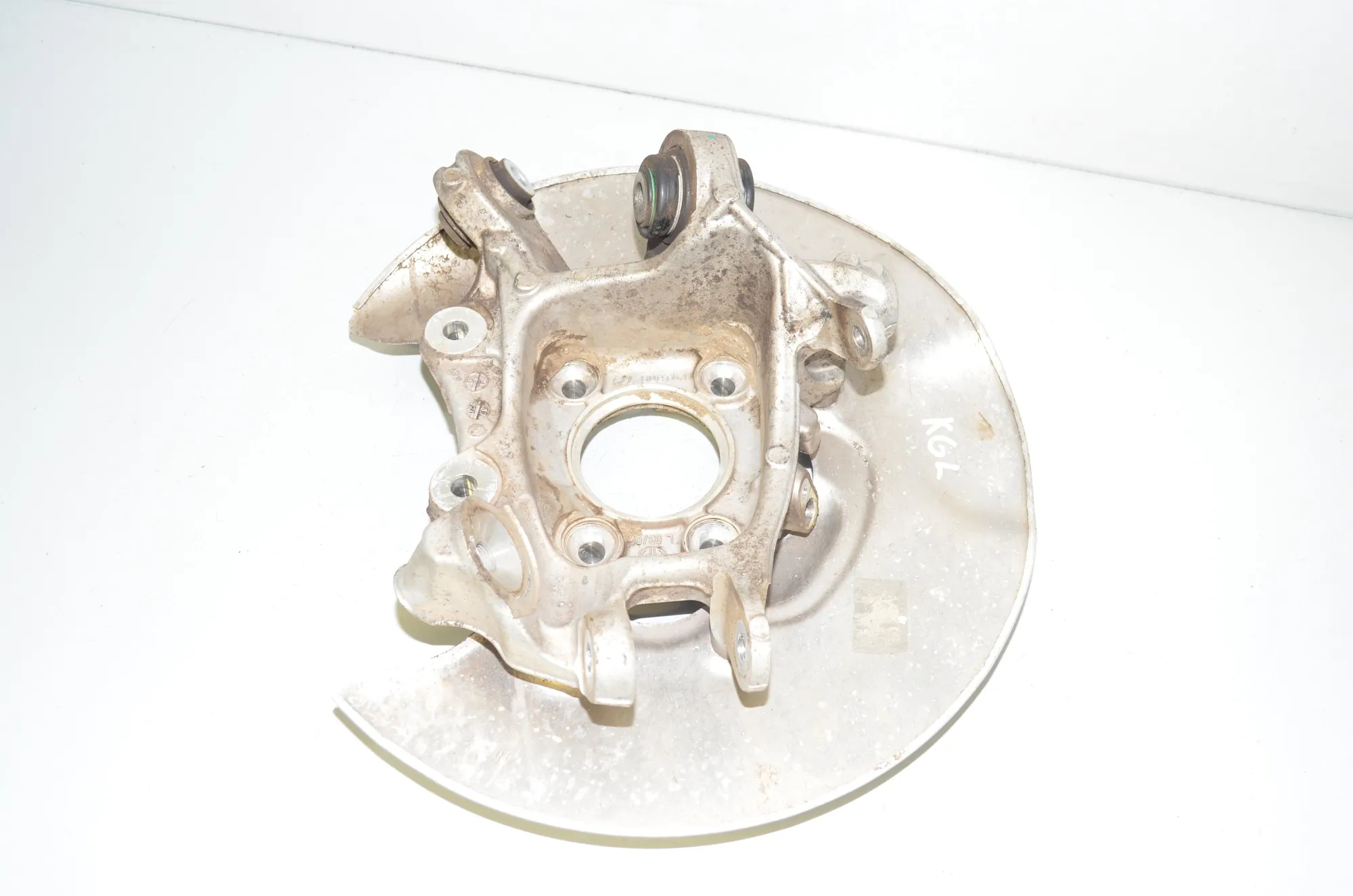 Rear Left Wheel Hub Spindle – OEM 6898479 · BMW 3 Touring (G21) (2019 - -) 330 e Plug-in-Hybrid 2020 – 4