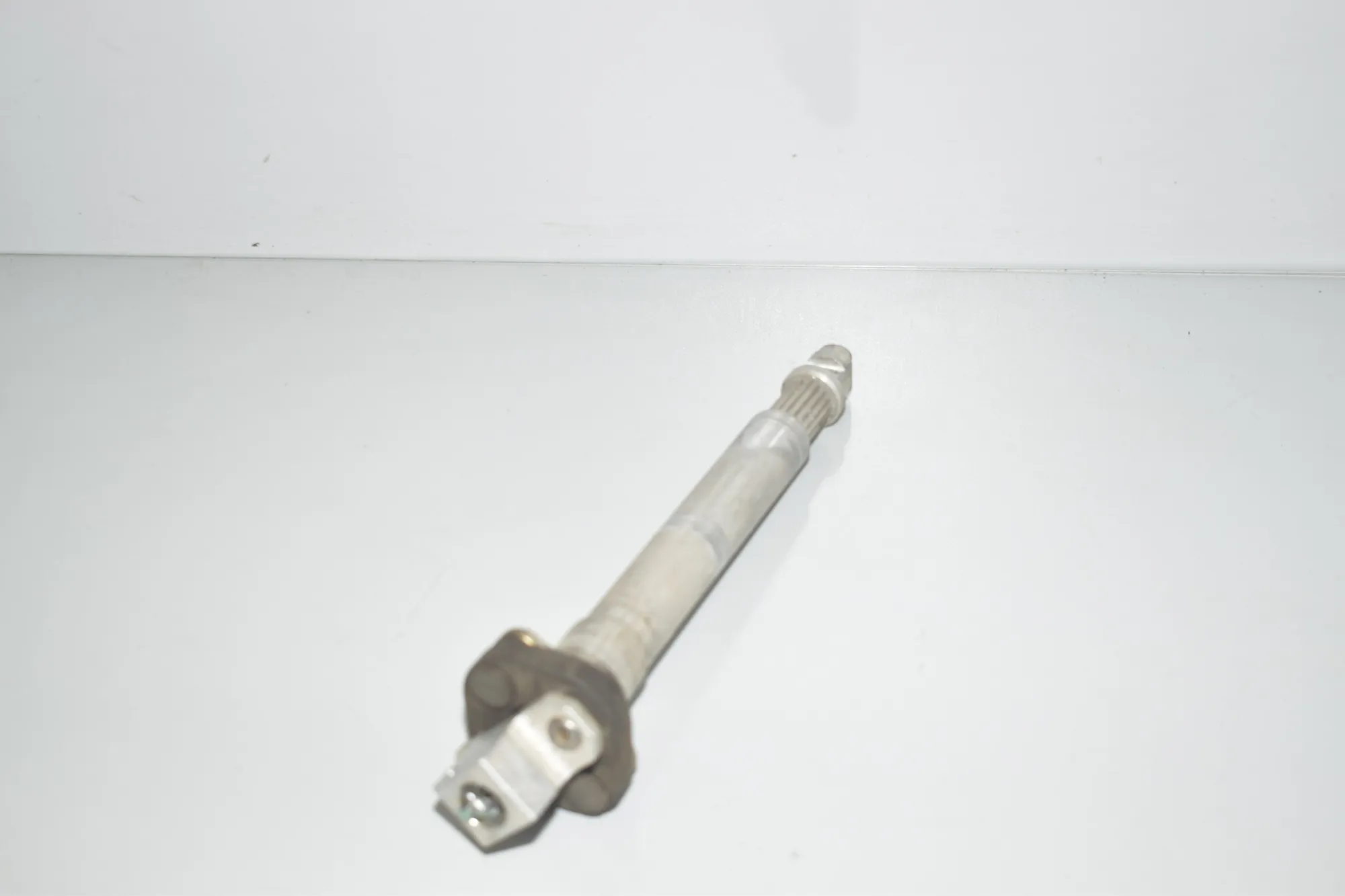 Steering Column Shaft Joint – OEM 6776108 · BMW 5 Touring (F11) 530 d 2013 – 3