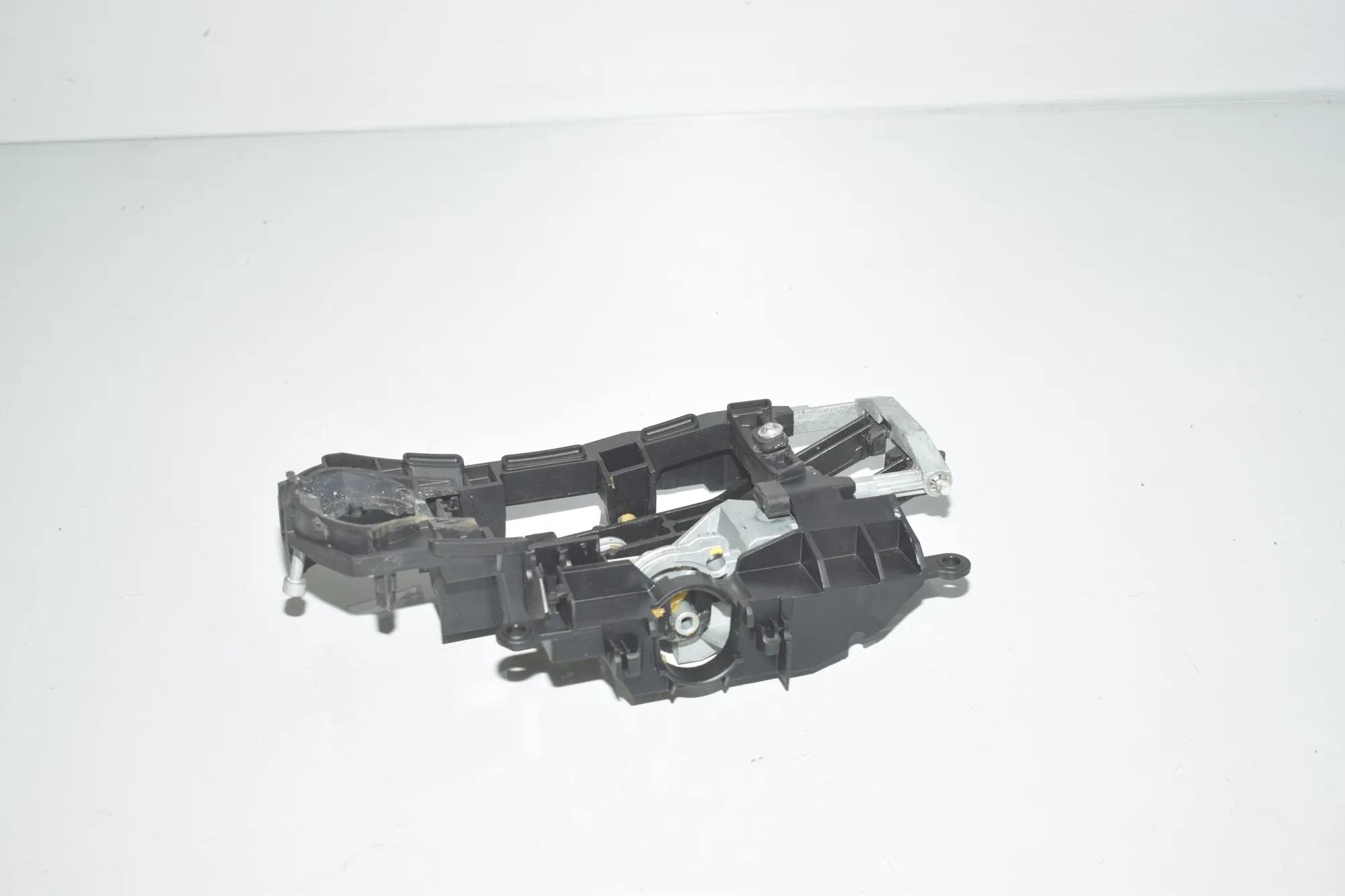 Front Right Door Interior Handle Frame – OEM 7187228 · BMW 5 Touring (F11) 530 d 2013 – 3