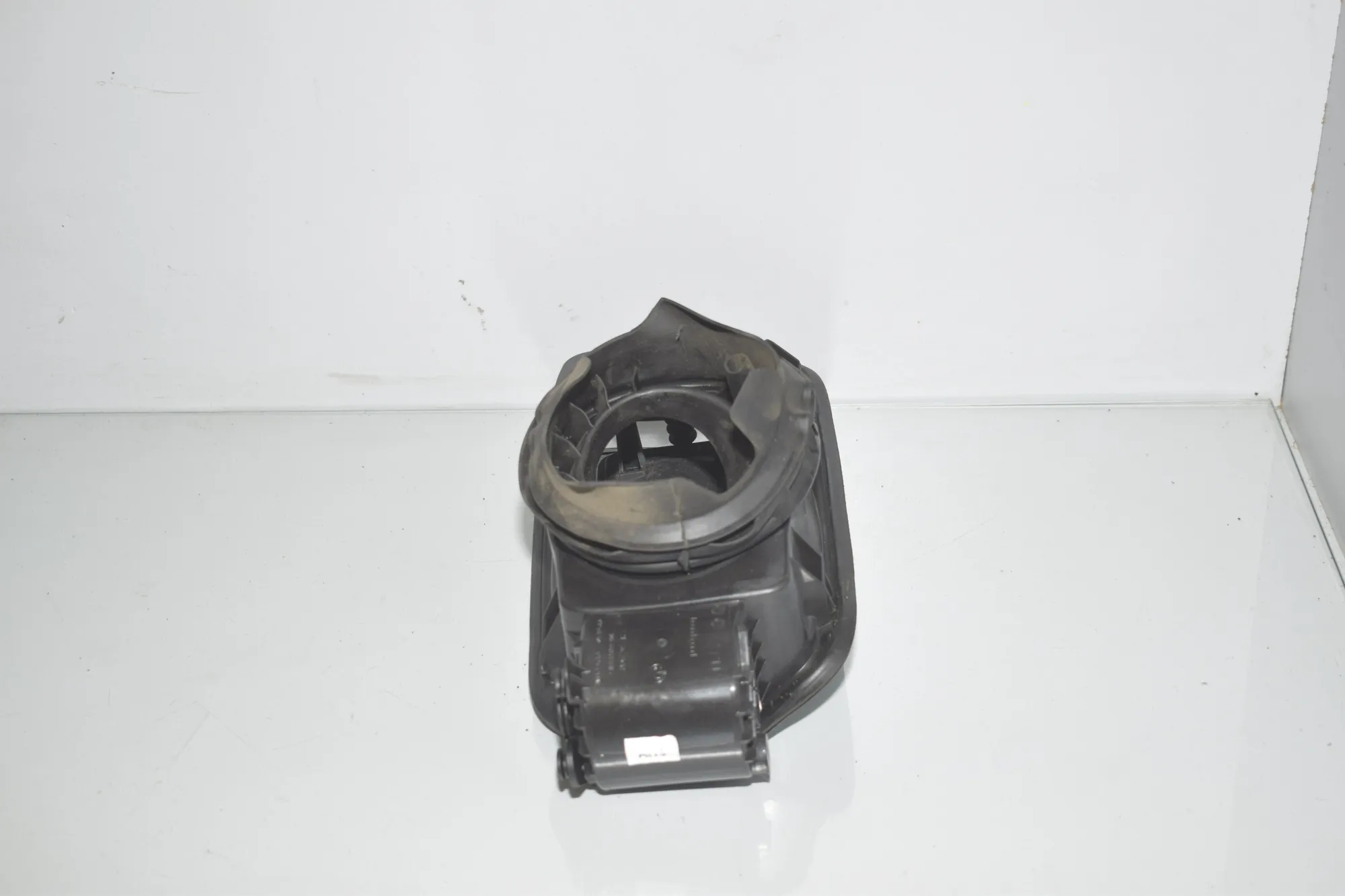 Fuel Tank Flap Cap – OEM 7206558 · BMW 5 Touring (F11) 530 d 2013 – 5
