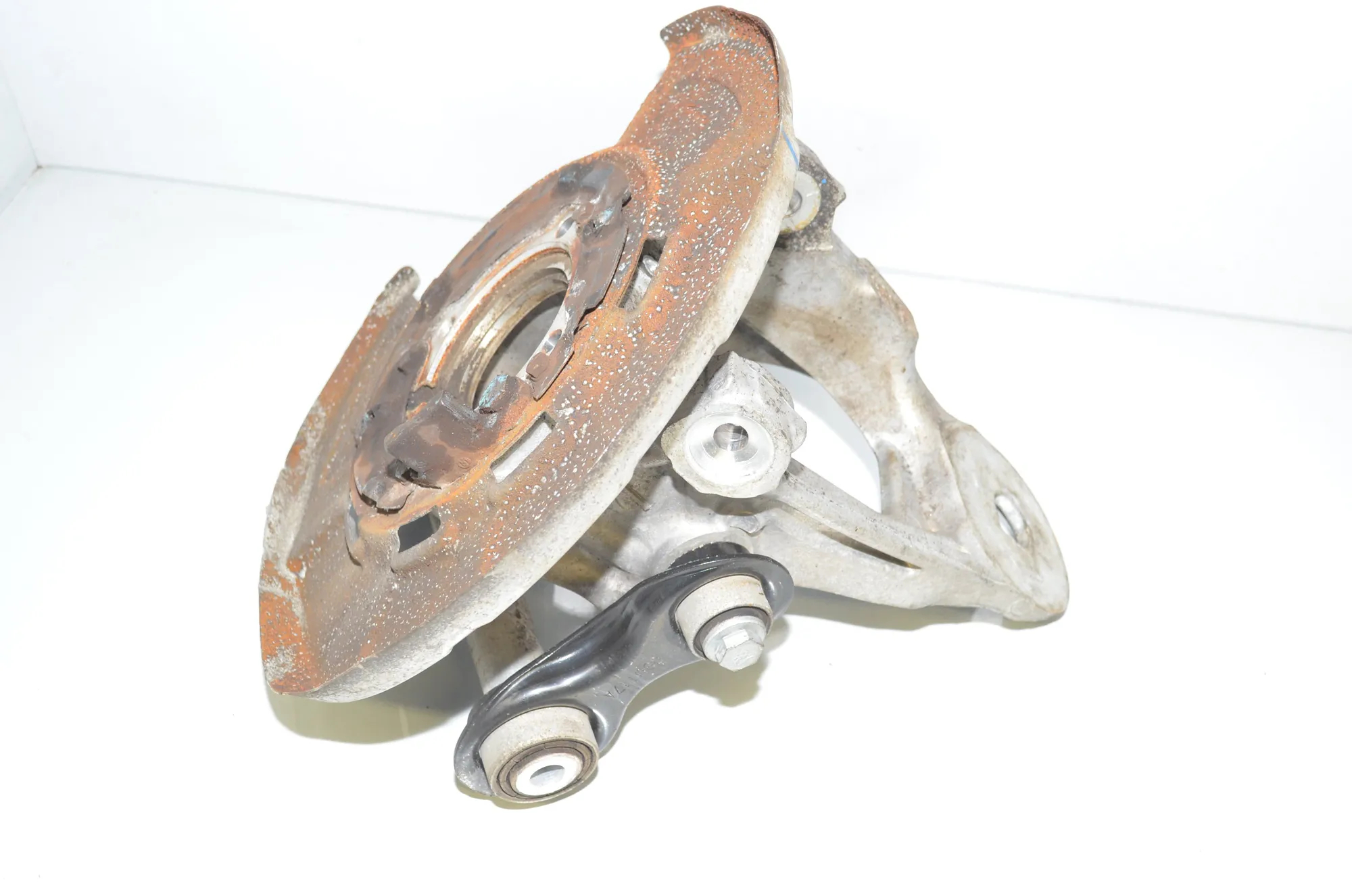 Rear Right Wheel Hub – OEM 6877218 · BMW X5 (F15, F85) M 50 d 2017 – 2