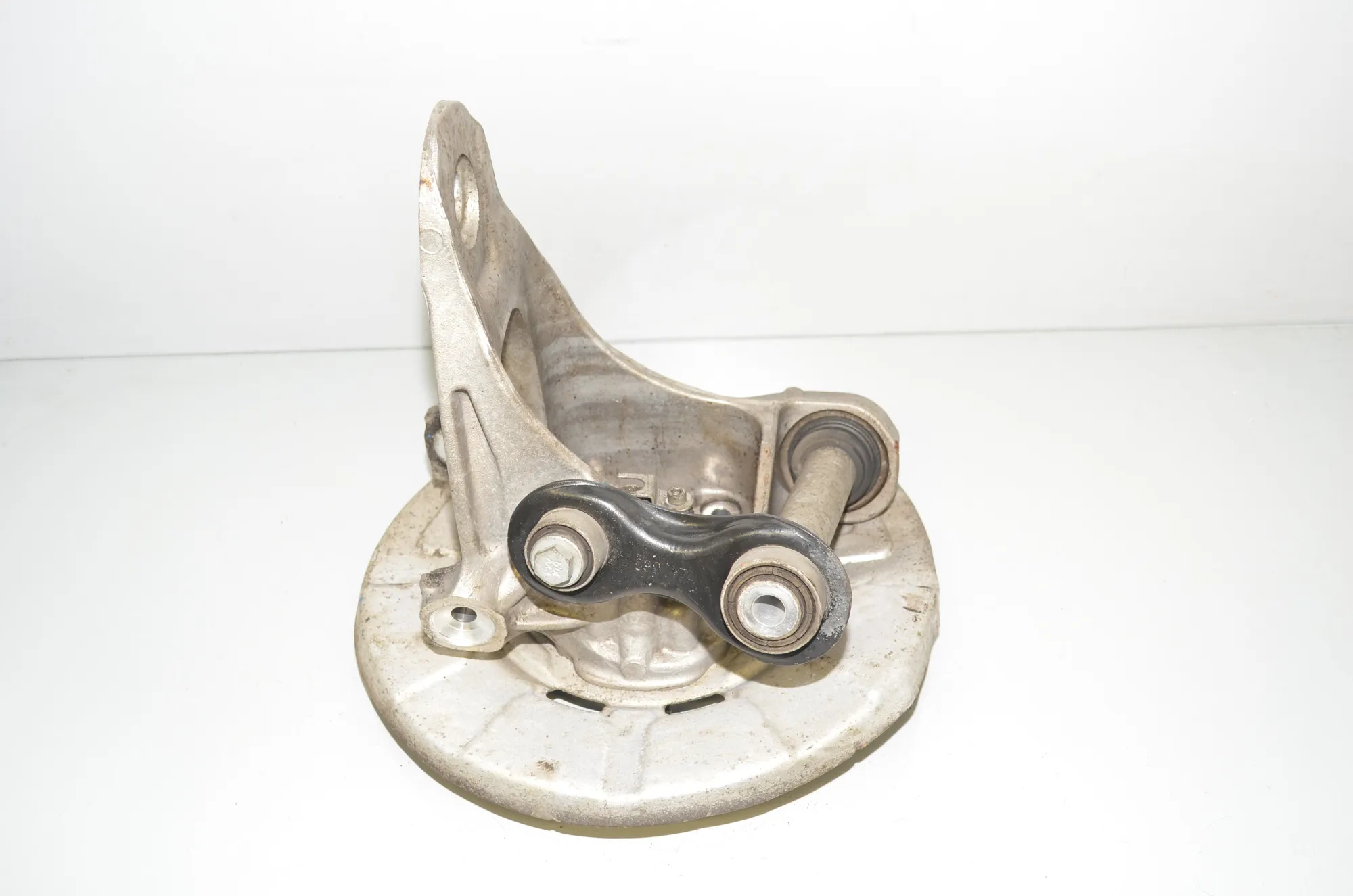 Rear Right Wheel Hub – OEM 6877218 · BMW X5 (F15, F85) M 50 d 2017 – 3