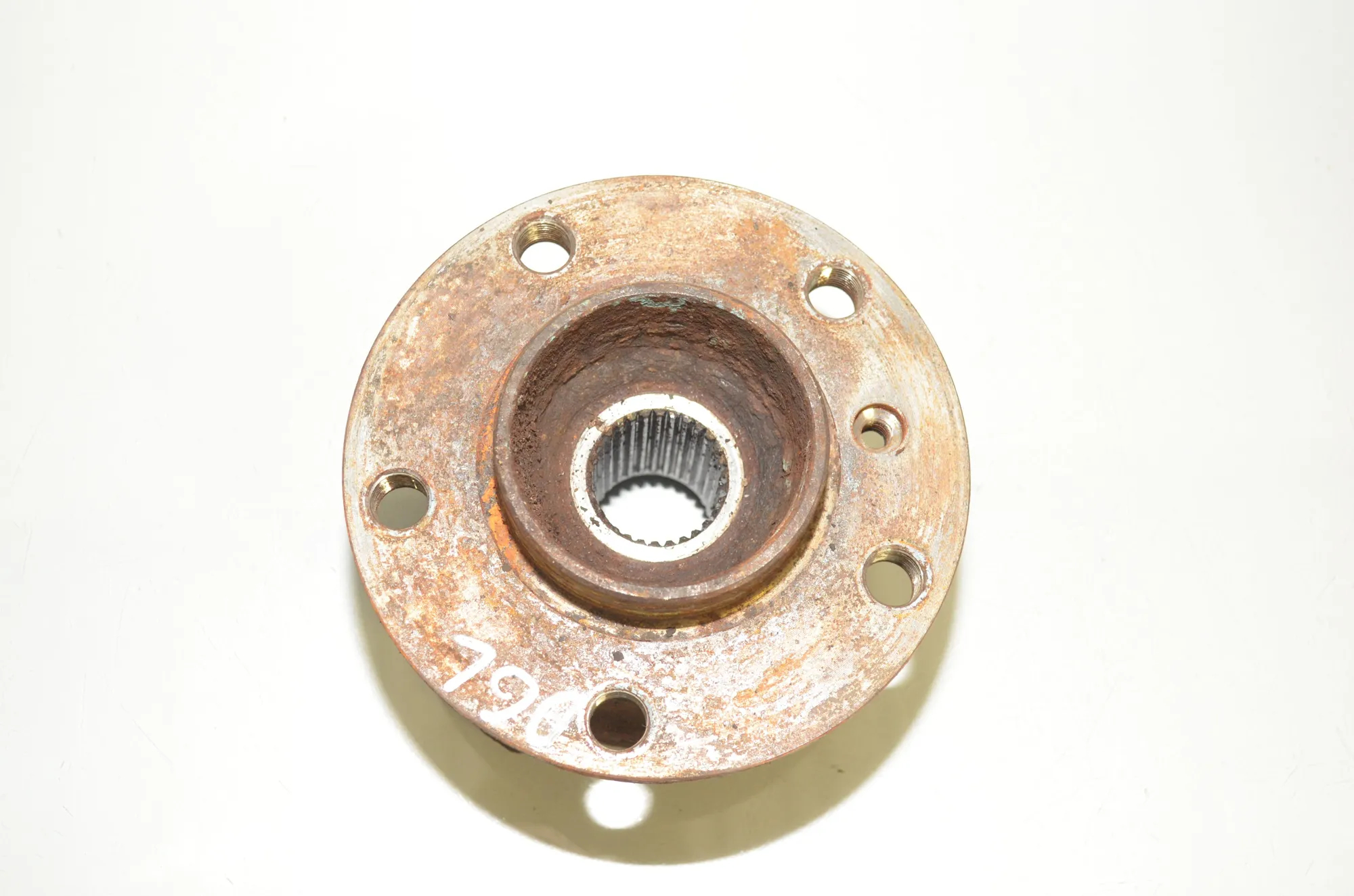 Rear Right Wheel Bearing – OEM 6867811 · BMW X5 (F15, F85) M 50 d 2017