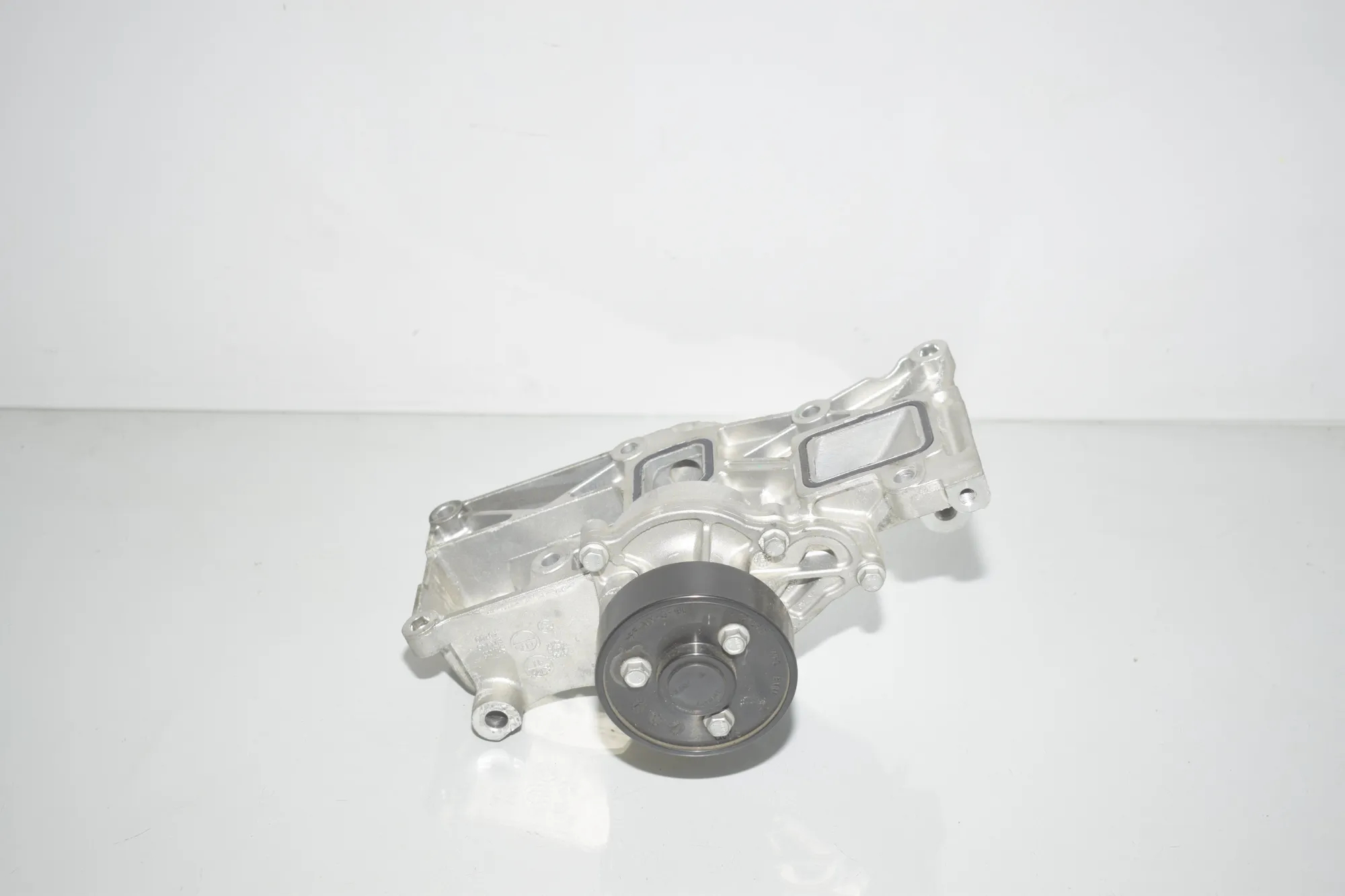 Water Pump – OEM 8575624 · BMW X5 (G05) BMW X5 (G05) xDrive M 50 d 2020 – 4